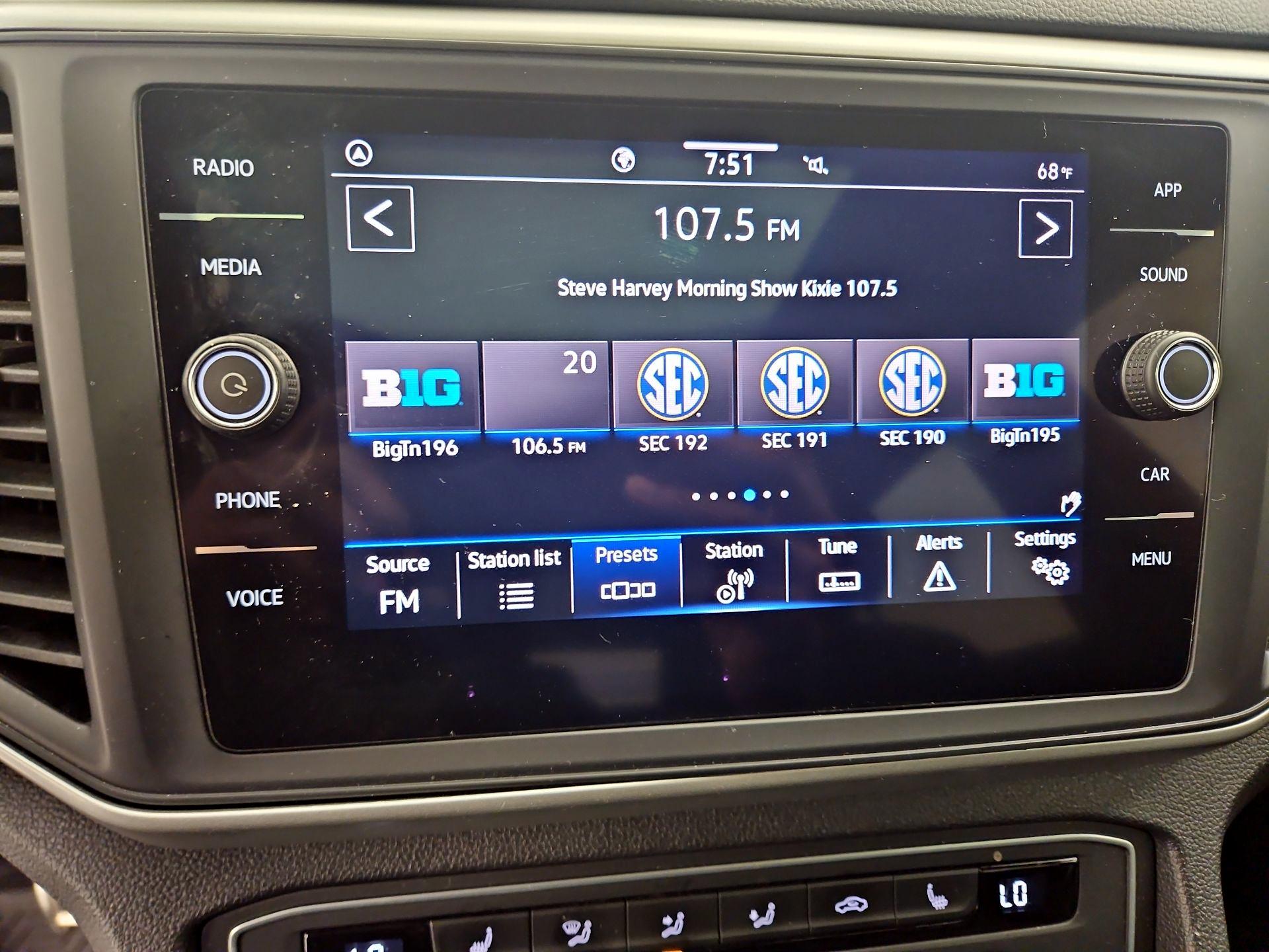 Thumbnail: 2021 Volkswagen Atlas - 15