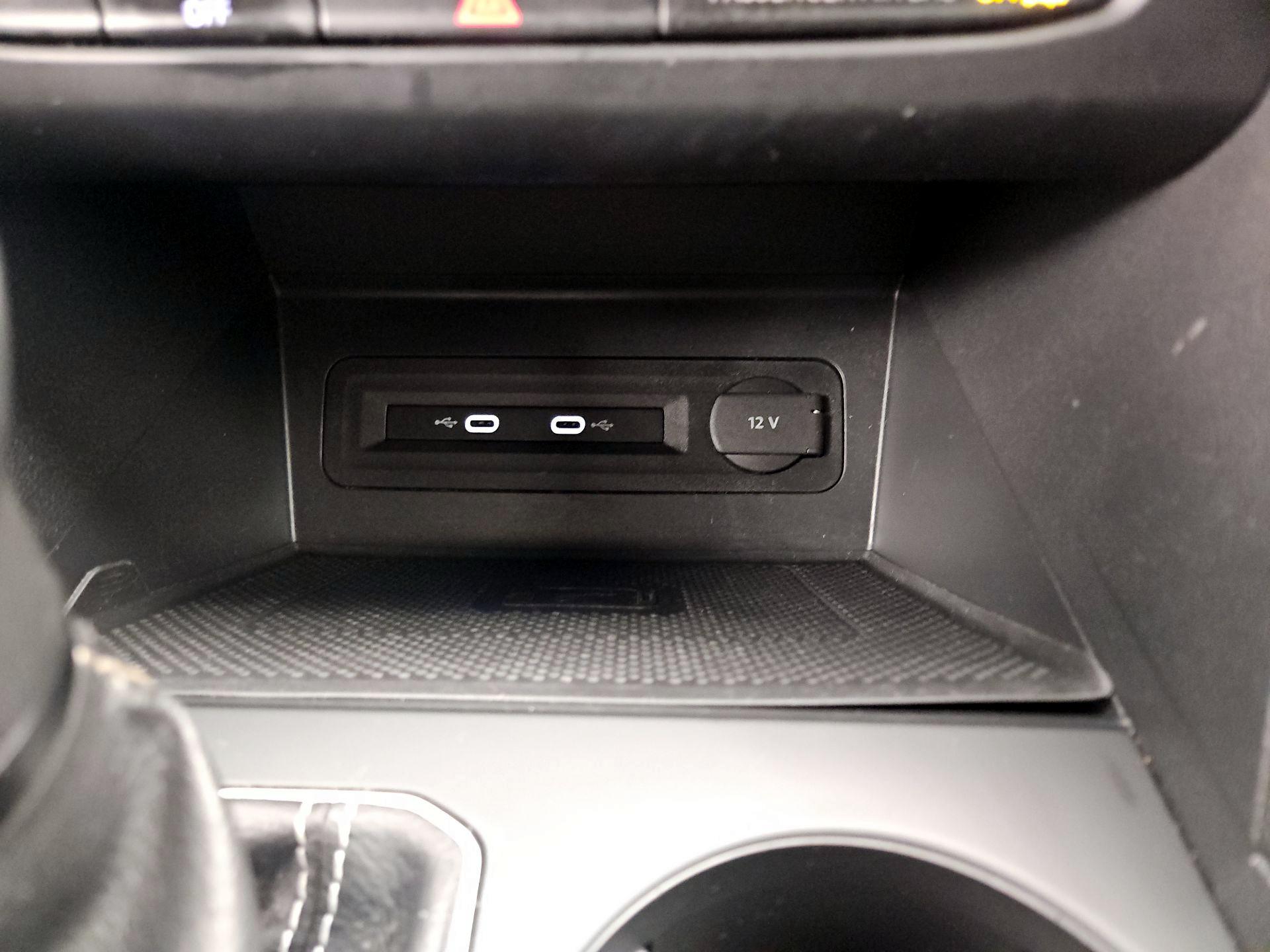 Thumbnail: 2021 Volkswagen Atlas - 18