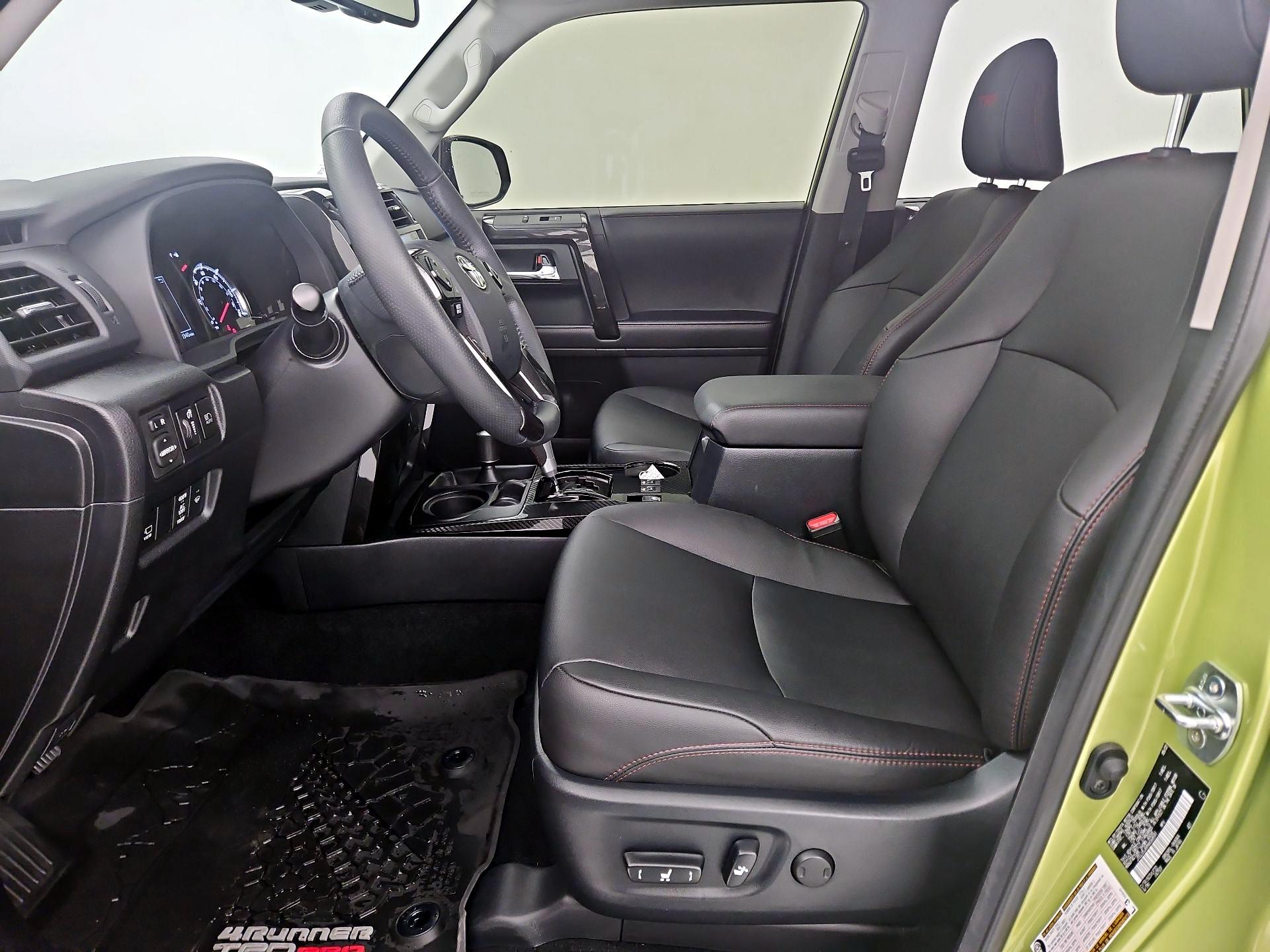 Thumbnail: 2022 Toyota 4Runner - 11