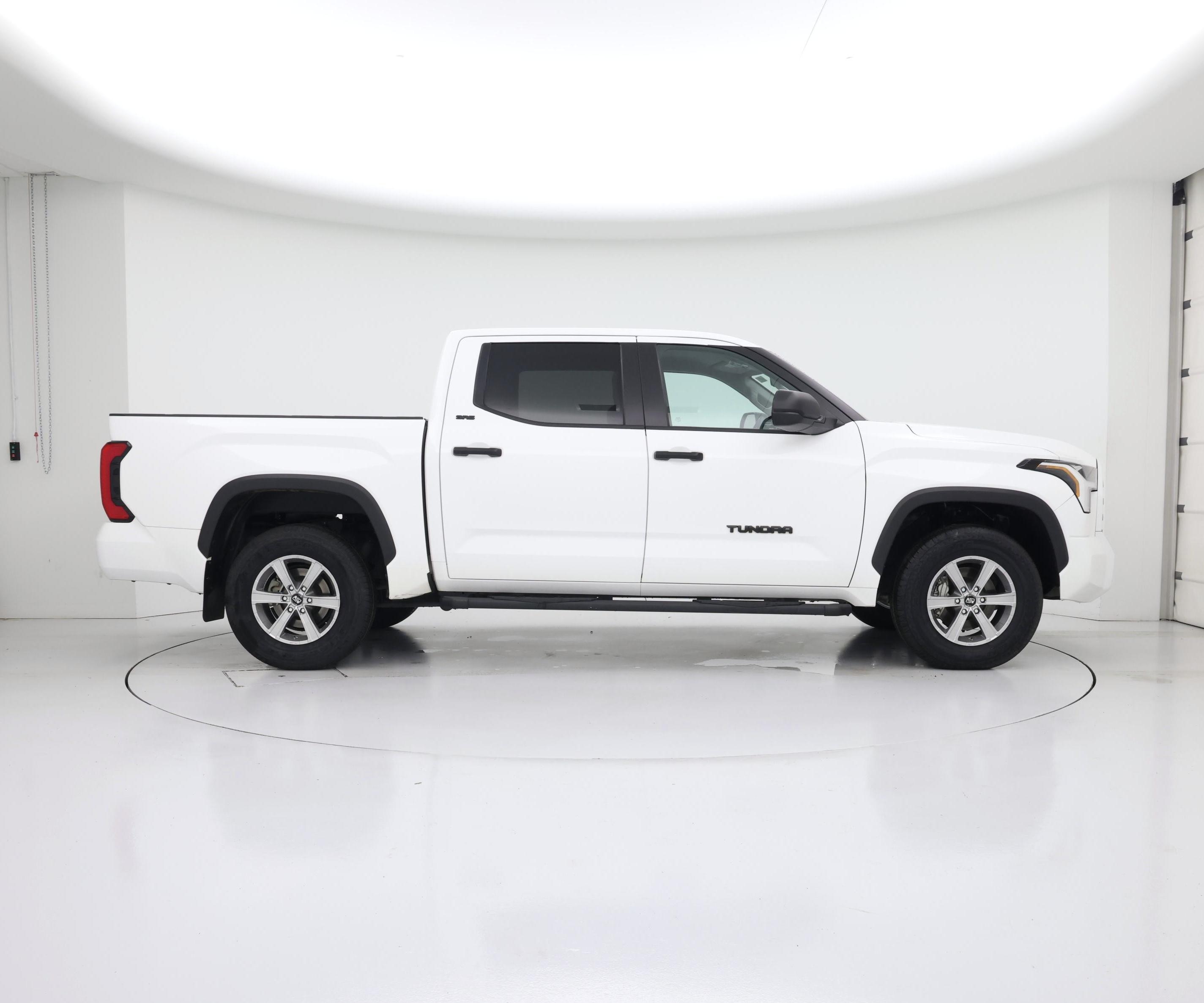 Thumbnail: 2024 Toyota Tundra - 7