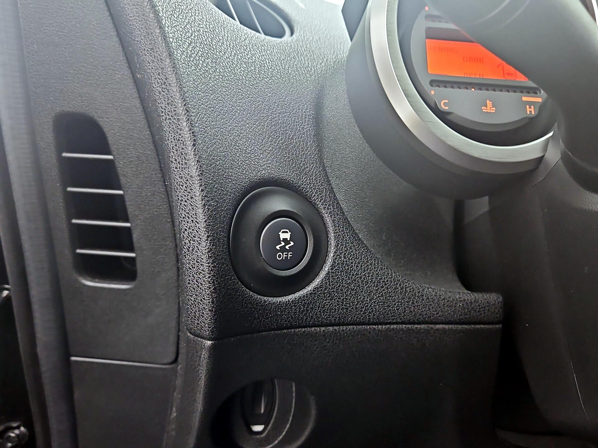 Thumbnail: 2014 Nissan Z - 13