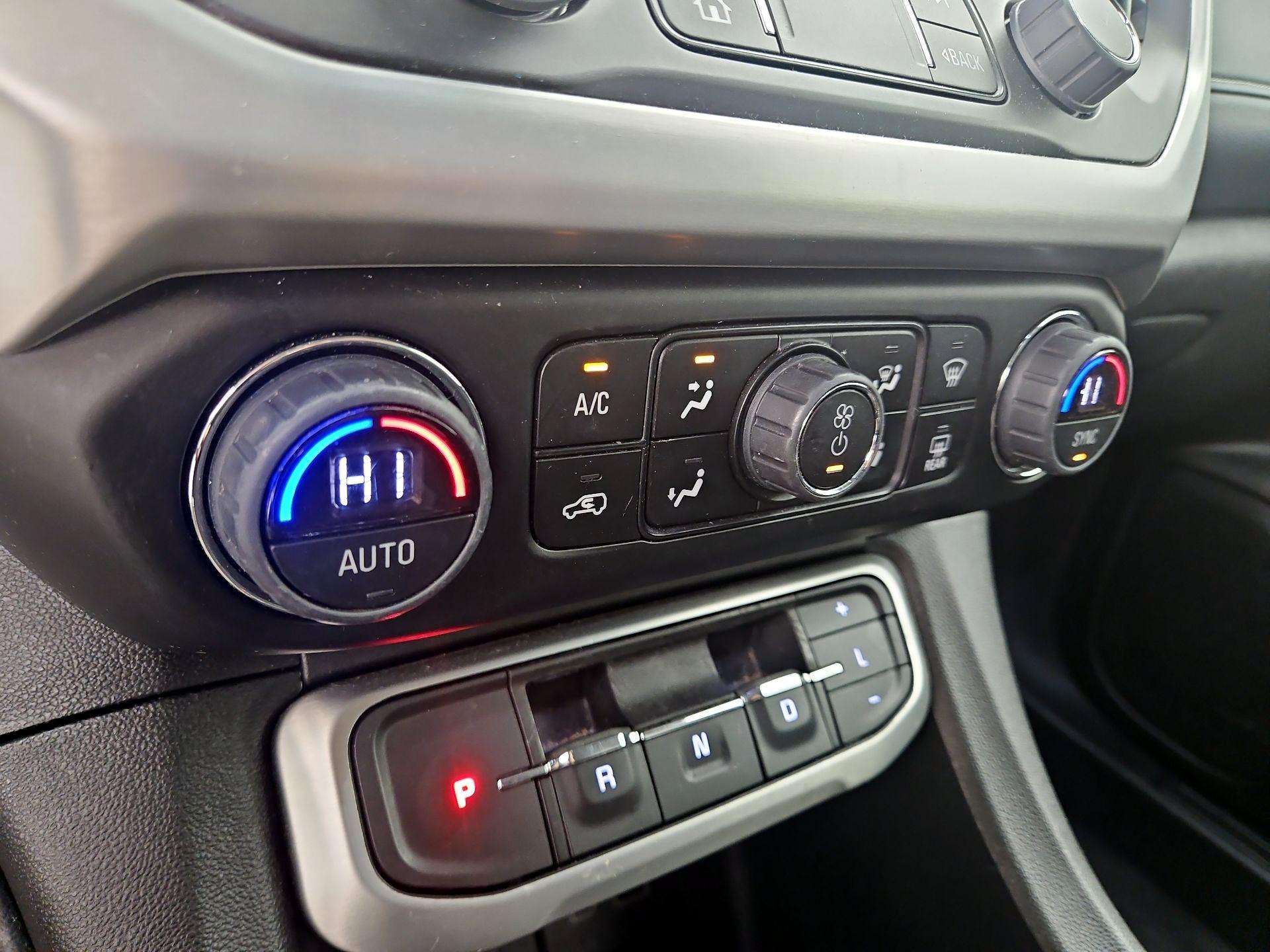 Thumbnail: 2023 GMC Acadia - 16