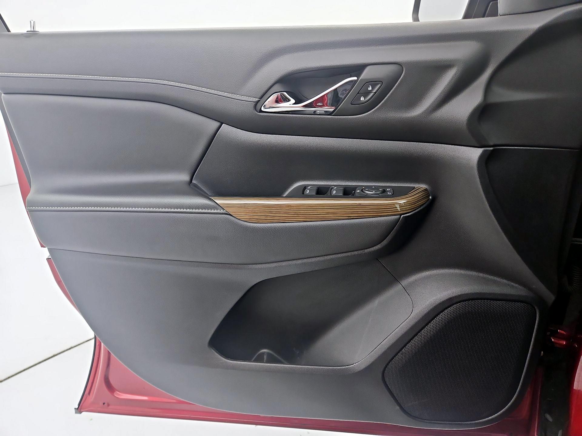 Thumbnail: 2023 GMC Acadia - 12