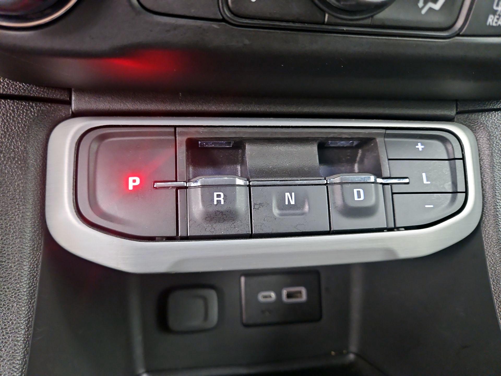 Thumbnail: 2023 GMC Acadia - 18