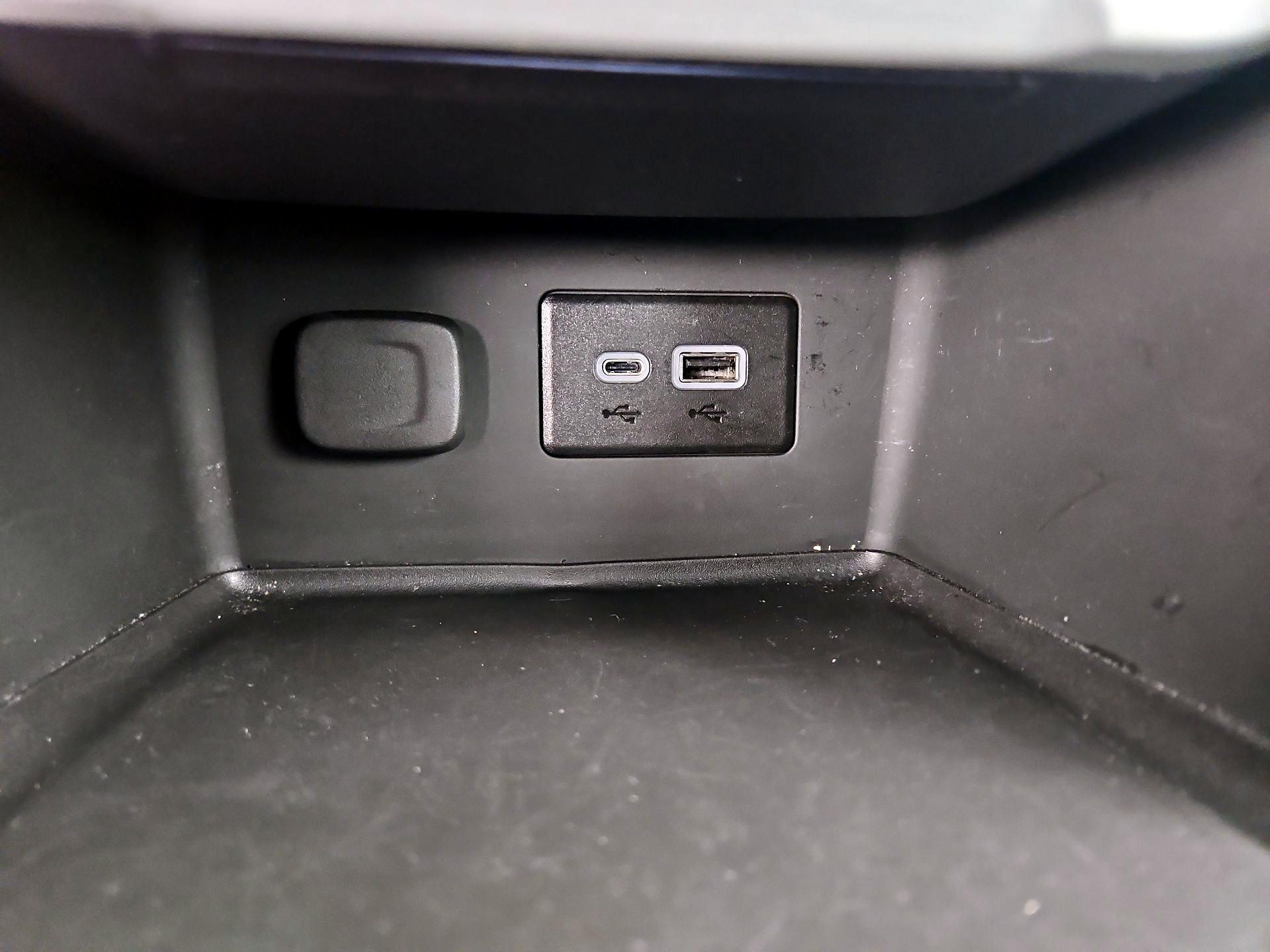 Thumbnail: 2023 GMC Acadia - 19