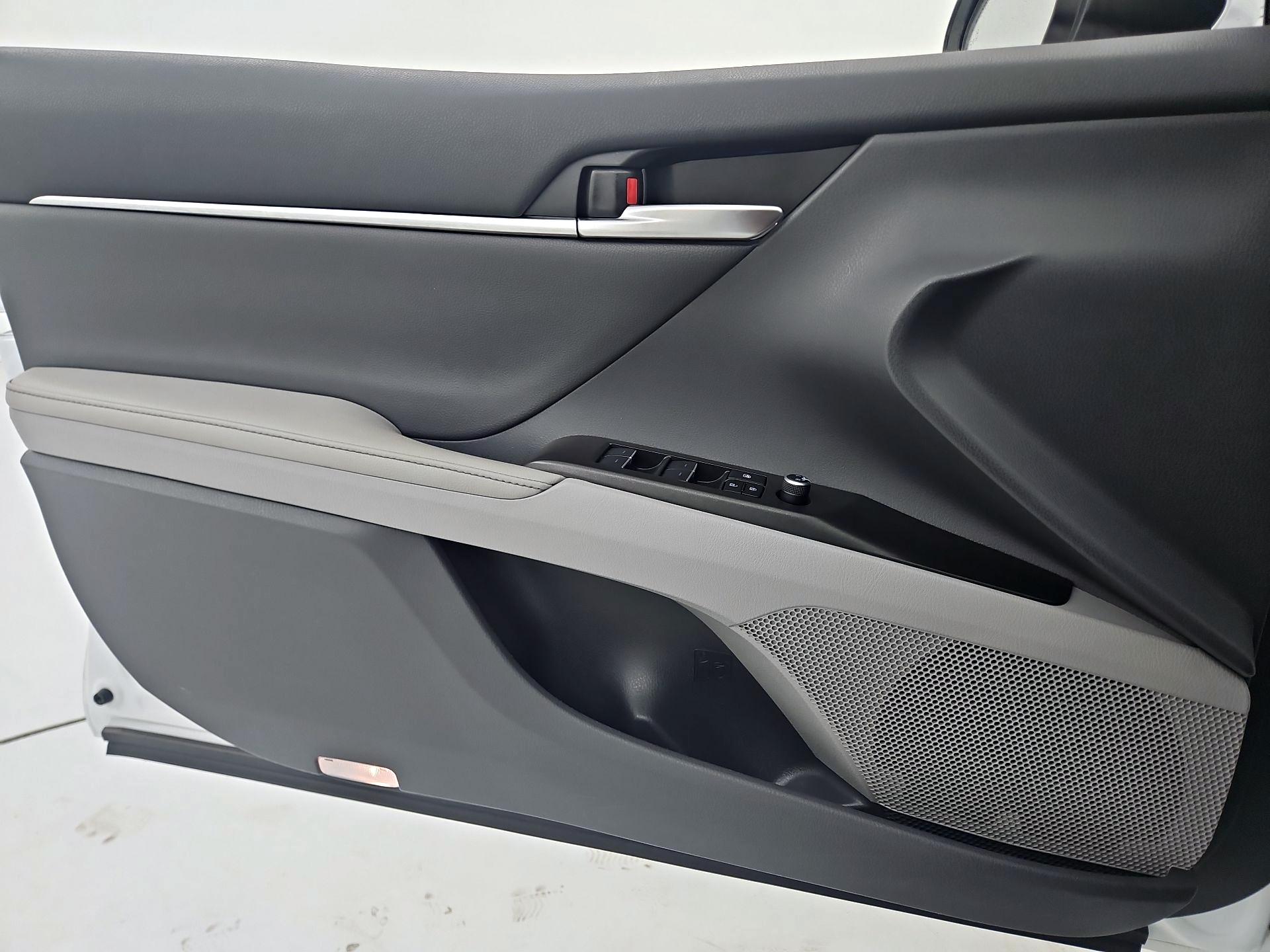 Thumbnail: 2024 Toyota Camry - 12