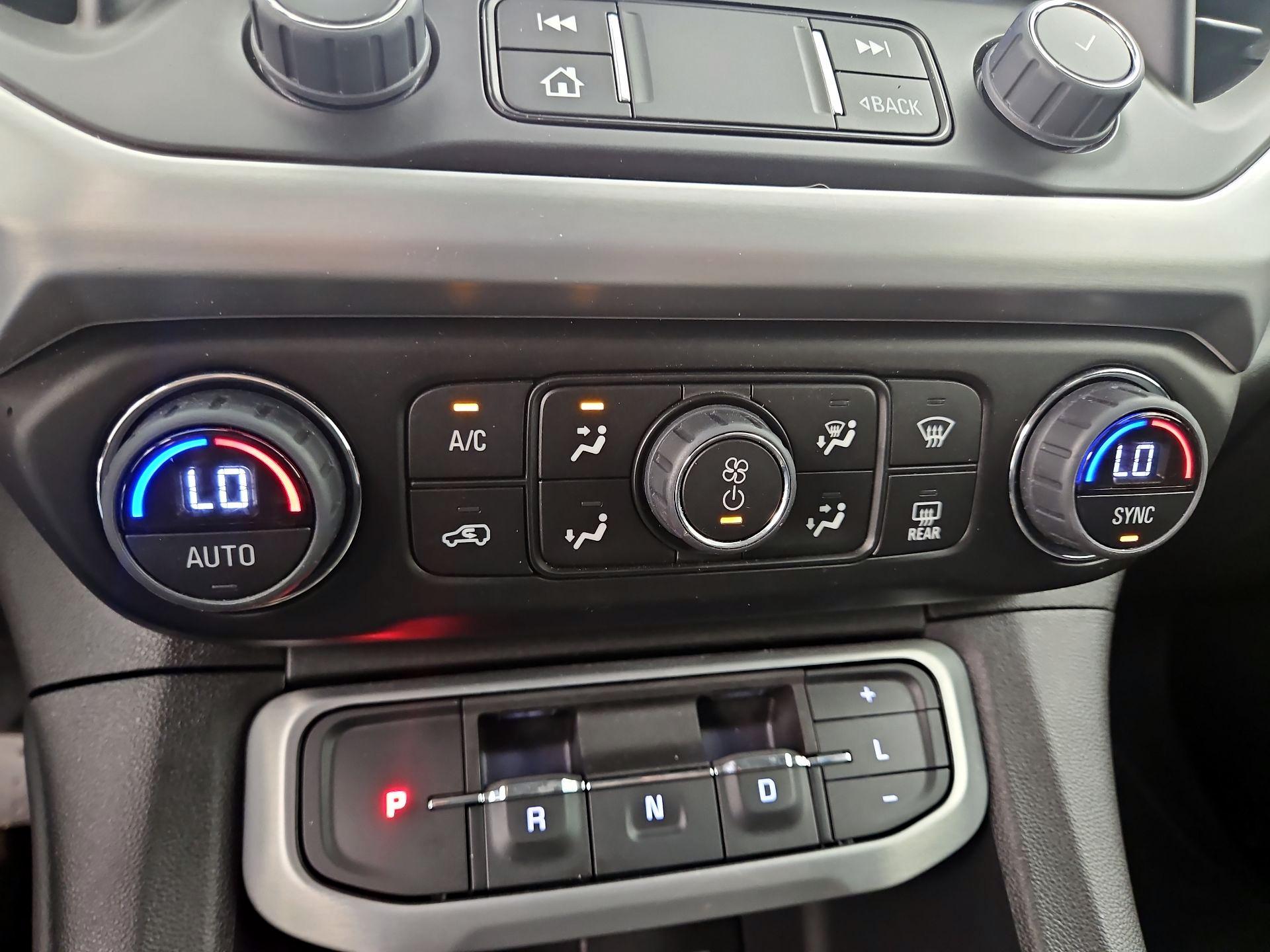 Thumbnail: 2023 GMC Acadia - 16