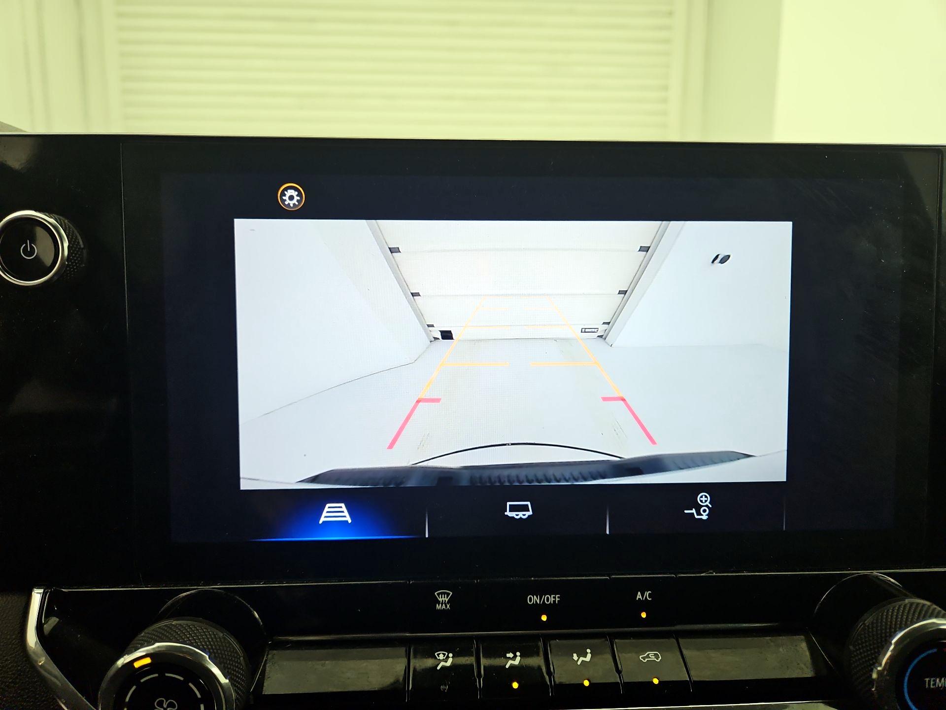 Thumbnail: 2023 Chevrolet Colorado - 15