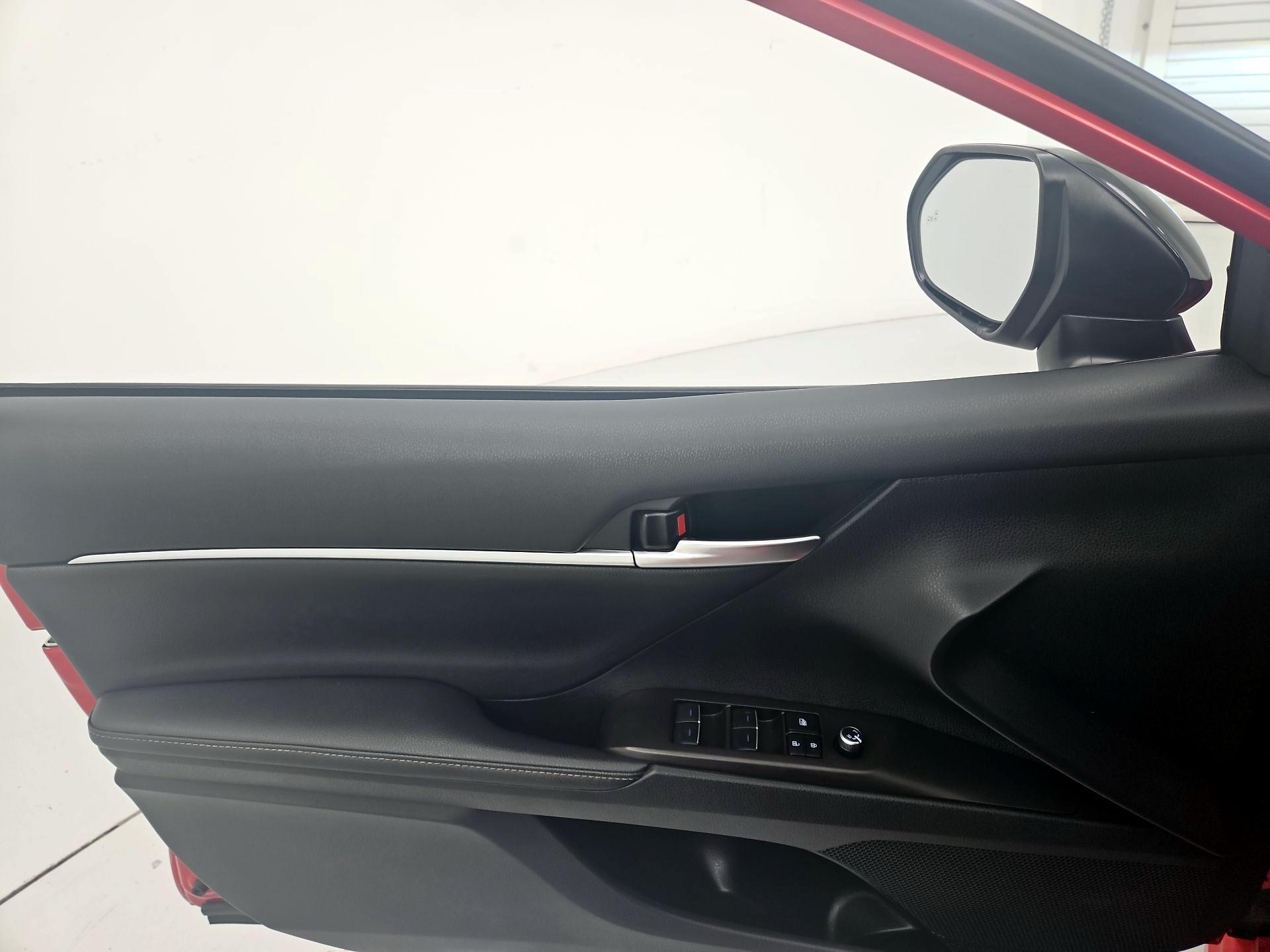 Thumbnail: 2024 Toyota Camry - 12