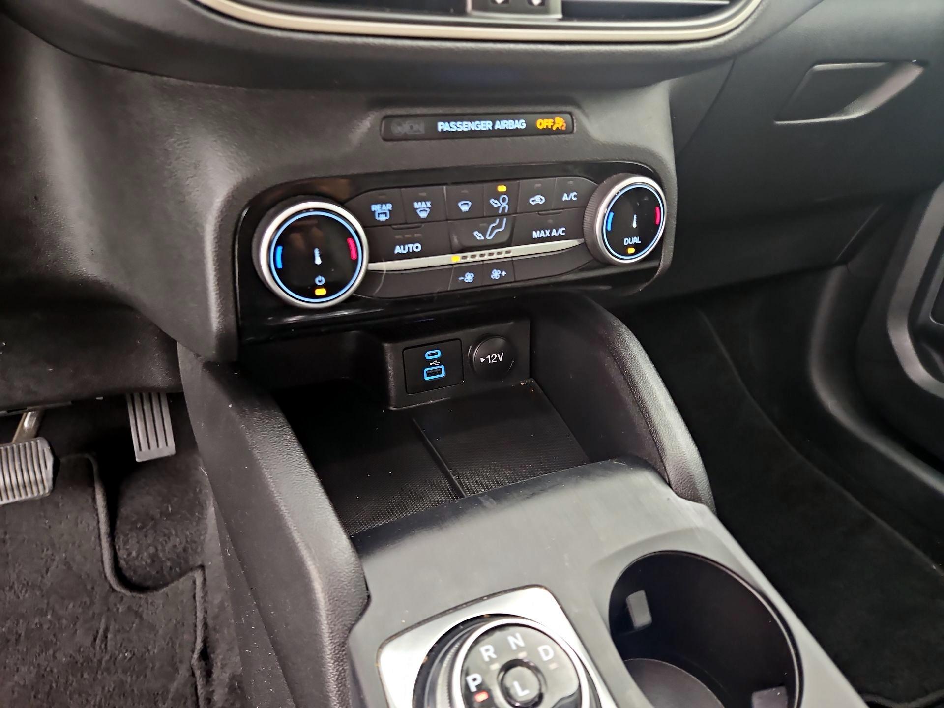 Thumbnail: 2022 Ford Escape - 16