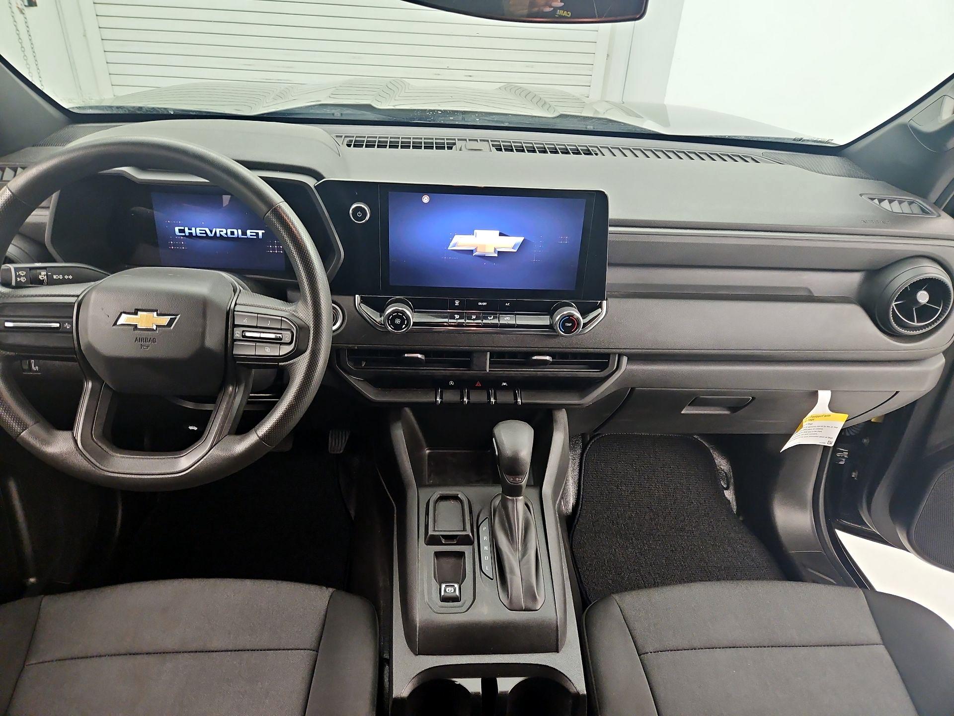 Thumbnail: 2023 Chevrolet Colorado - 9