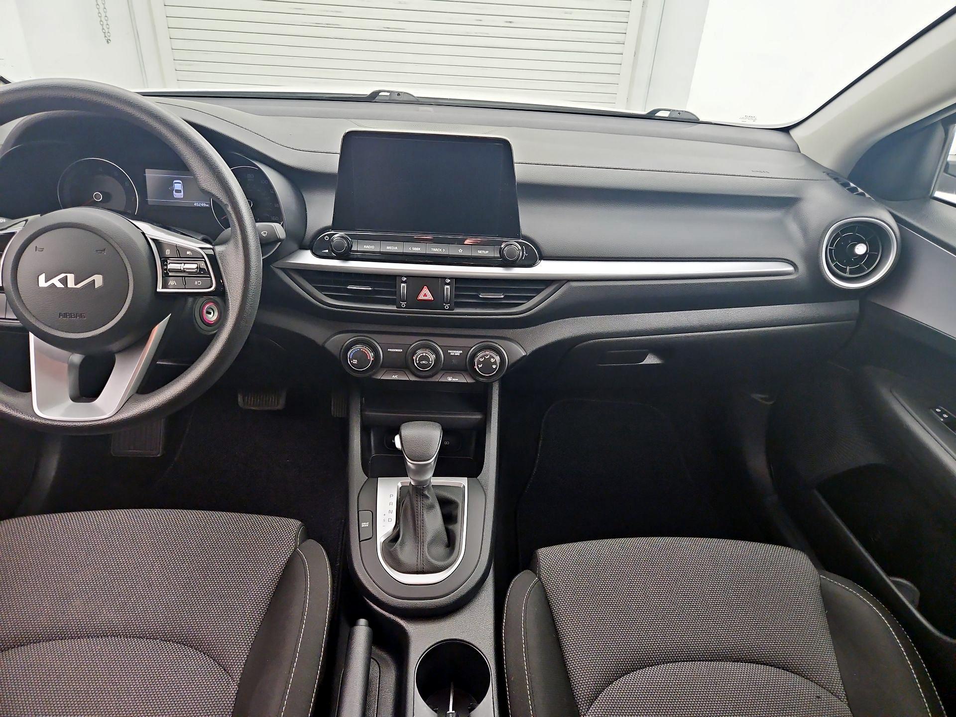 Thumbnail: 2024 Kia Forte - 9