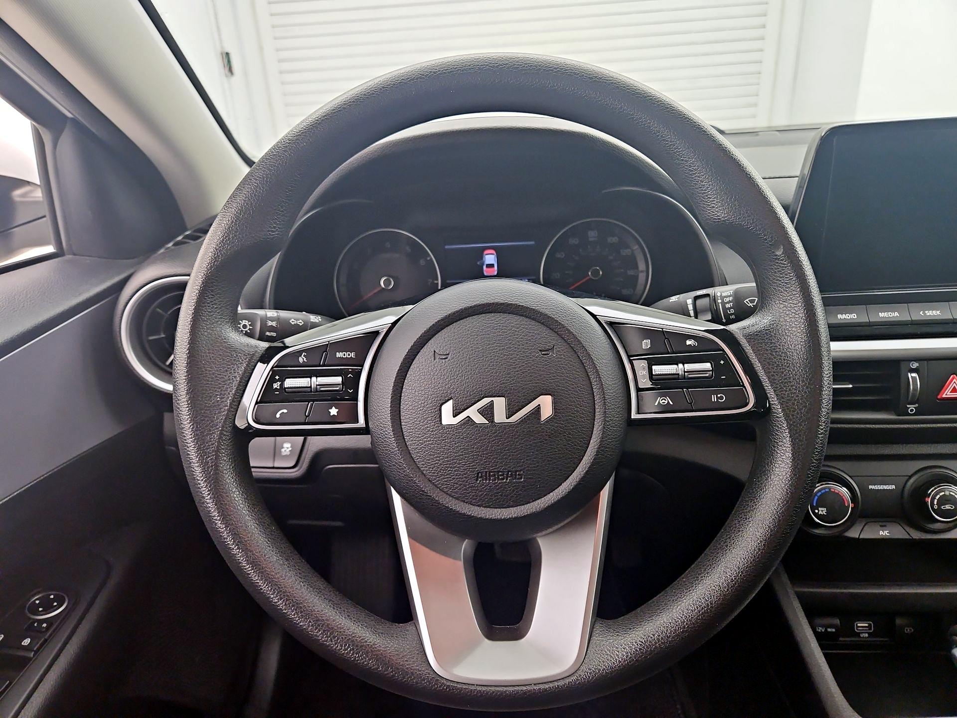 Thumbnail: 2024 Kia Forte - 10