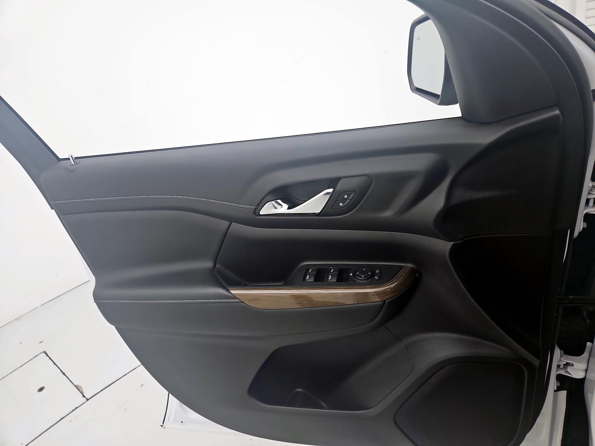 Thumbnail: 2023 GMC Acadia - 12