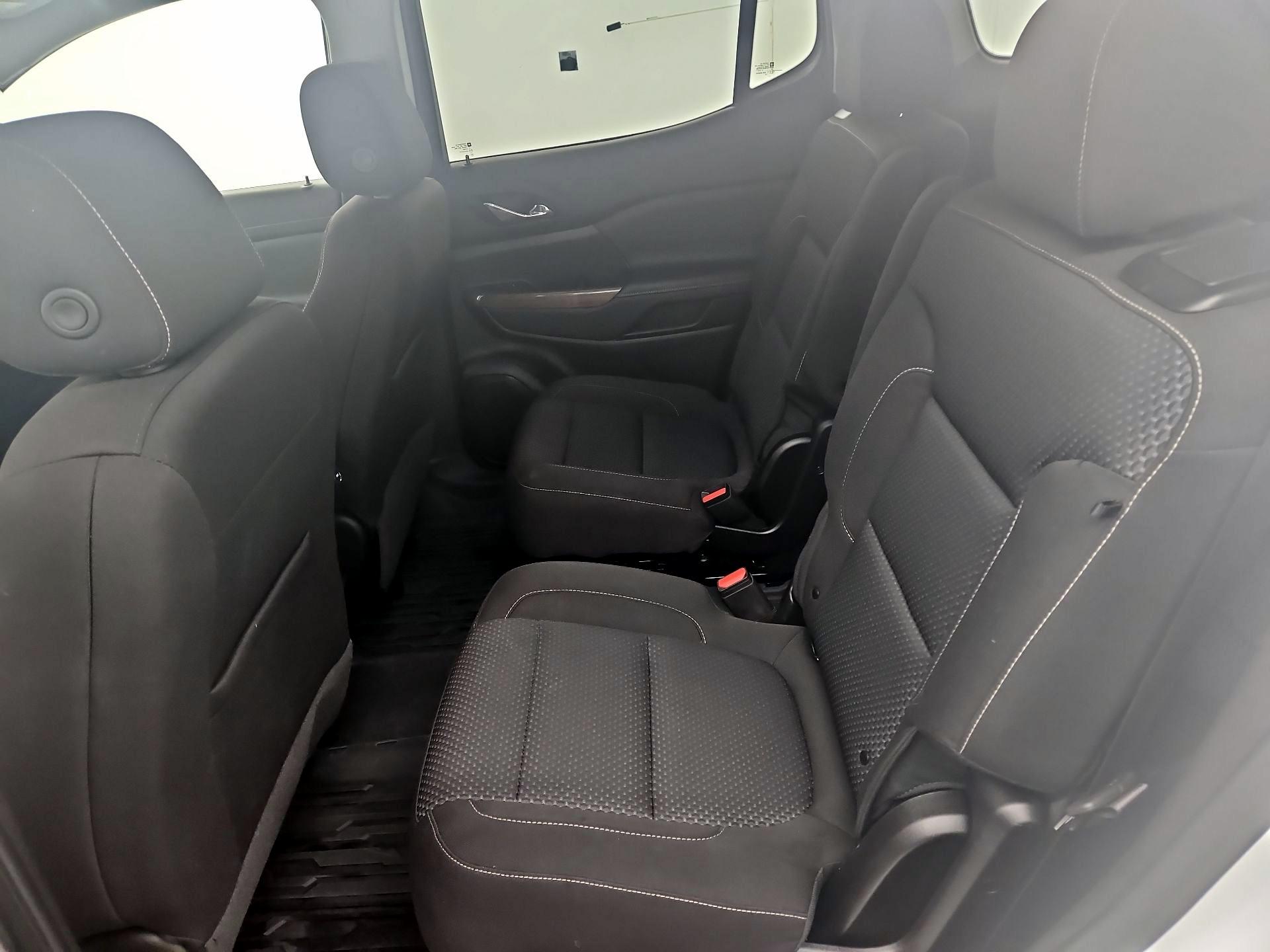 Thumbnail: 2023 GMC Acadia - 19