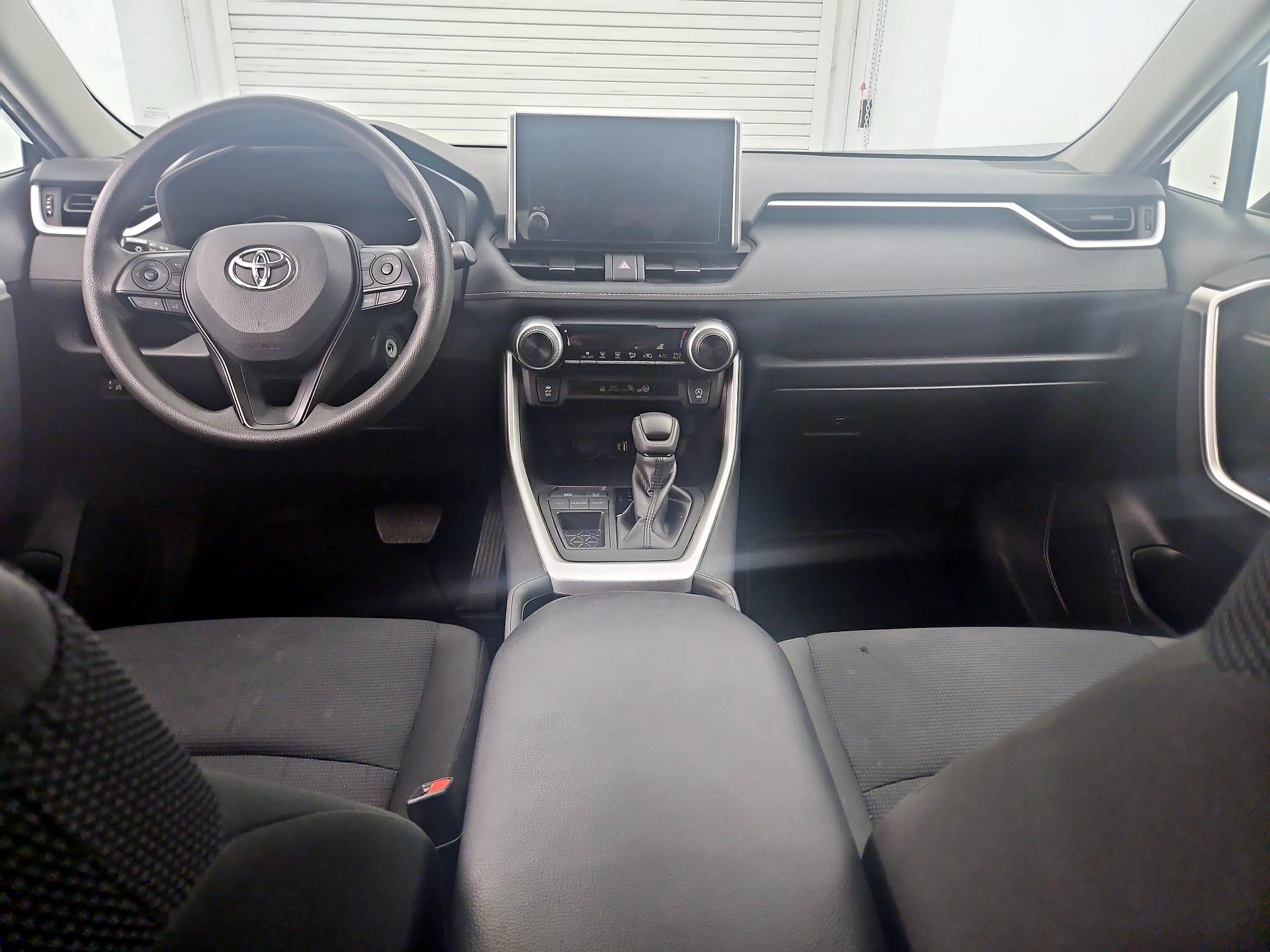 Thumbnail: 2024 Toyota RAV4 - 9