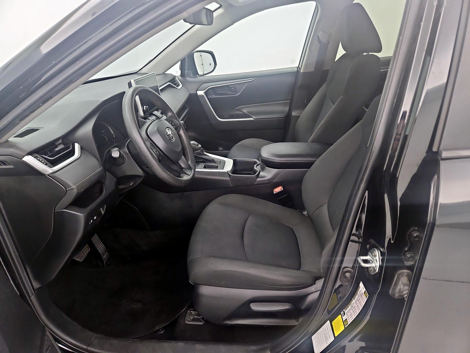 Thumbnail: 2024 Toyota RAV4 - 11