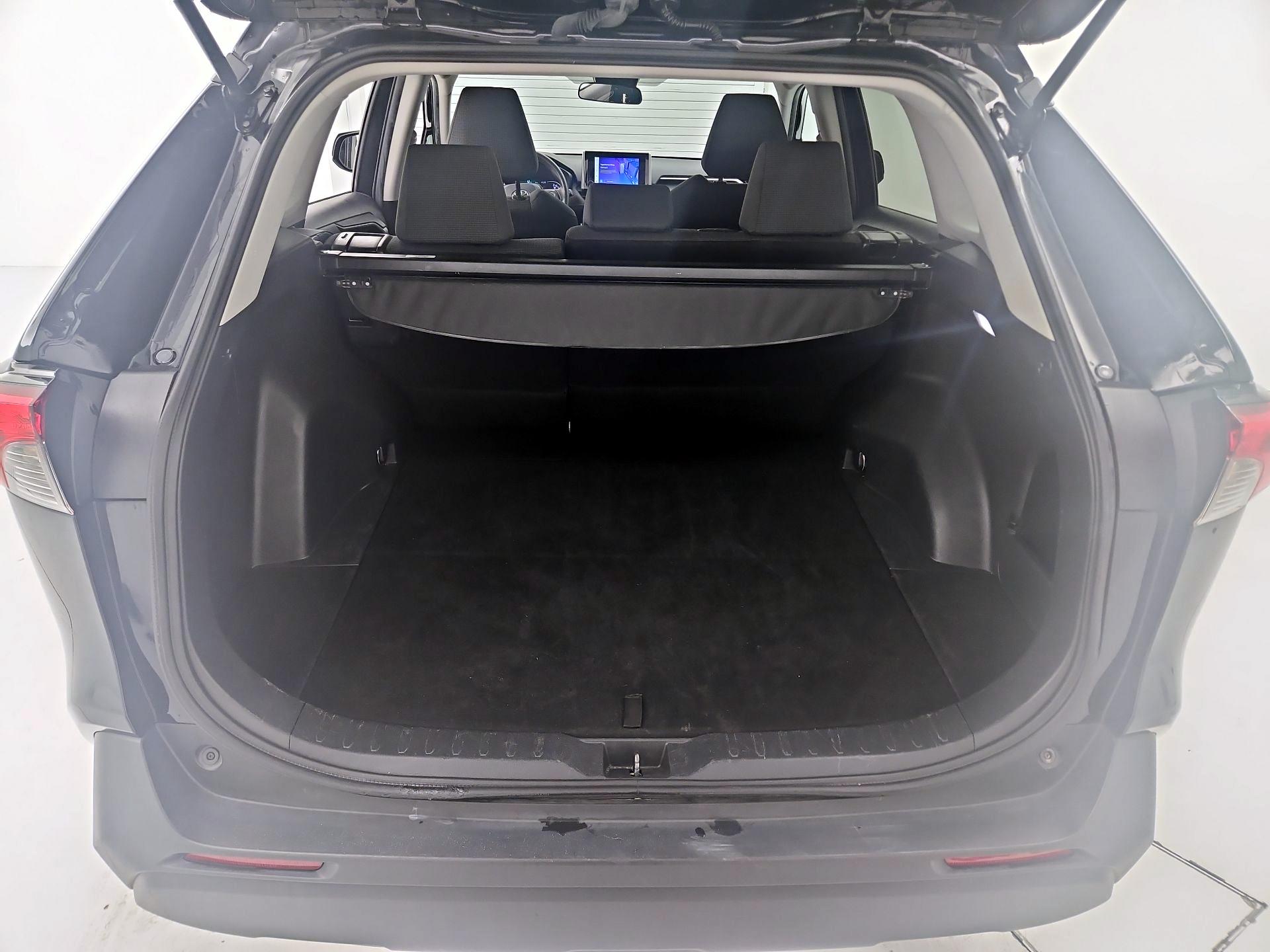 Thumbnail: 2024 Toyota RAV4 - 20