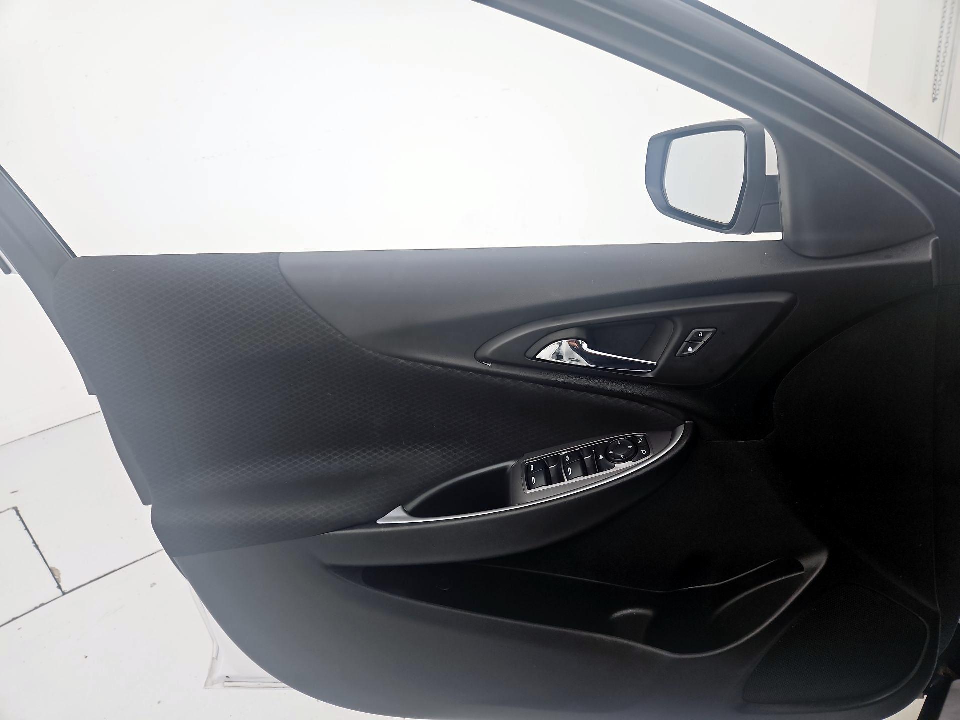 Thumbnail: 2024 Chevrolet Malibu - 12