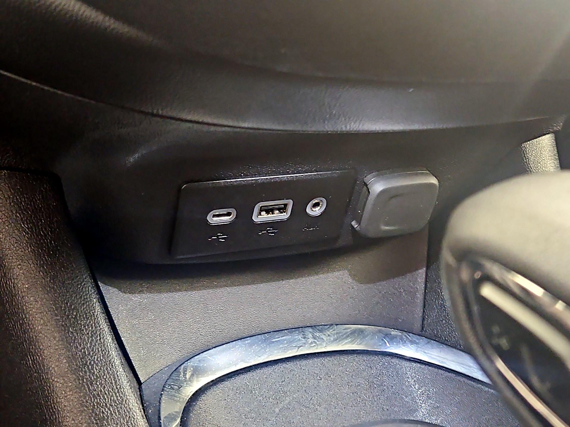 Thumbnail: 2024 Chevrolet Malibu - 18