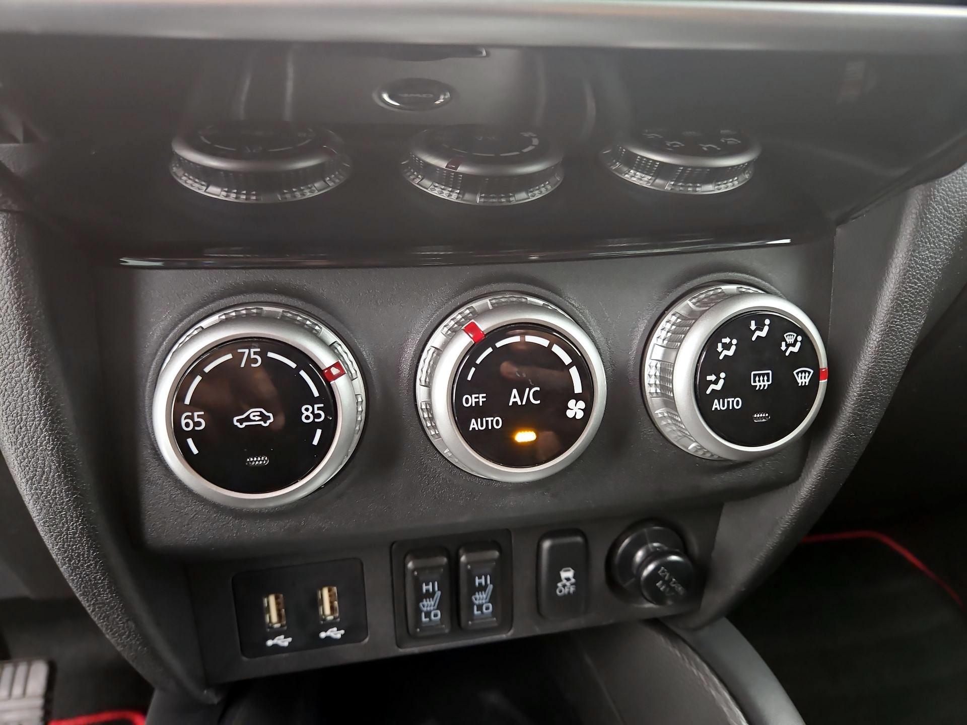 Thumbnail: 2023 Mitsubishi Outlander Sport - 16