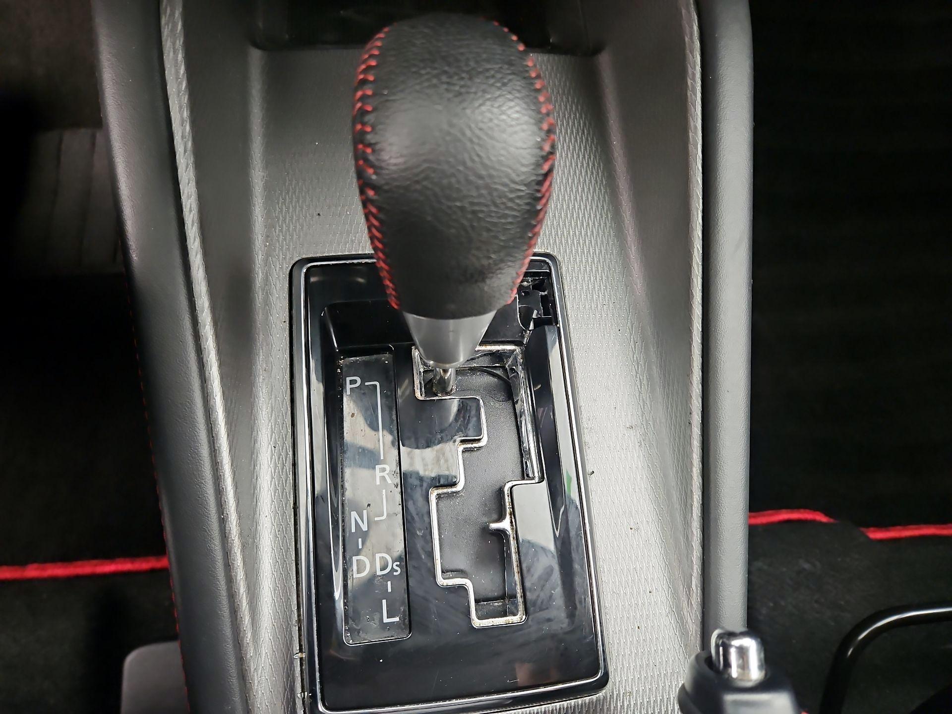 Thumbnail: 2023 Mitsubishi Outlander Sport - 17