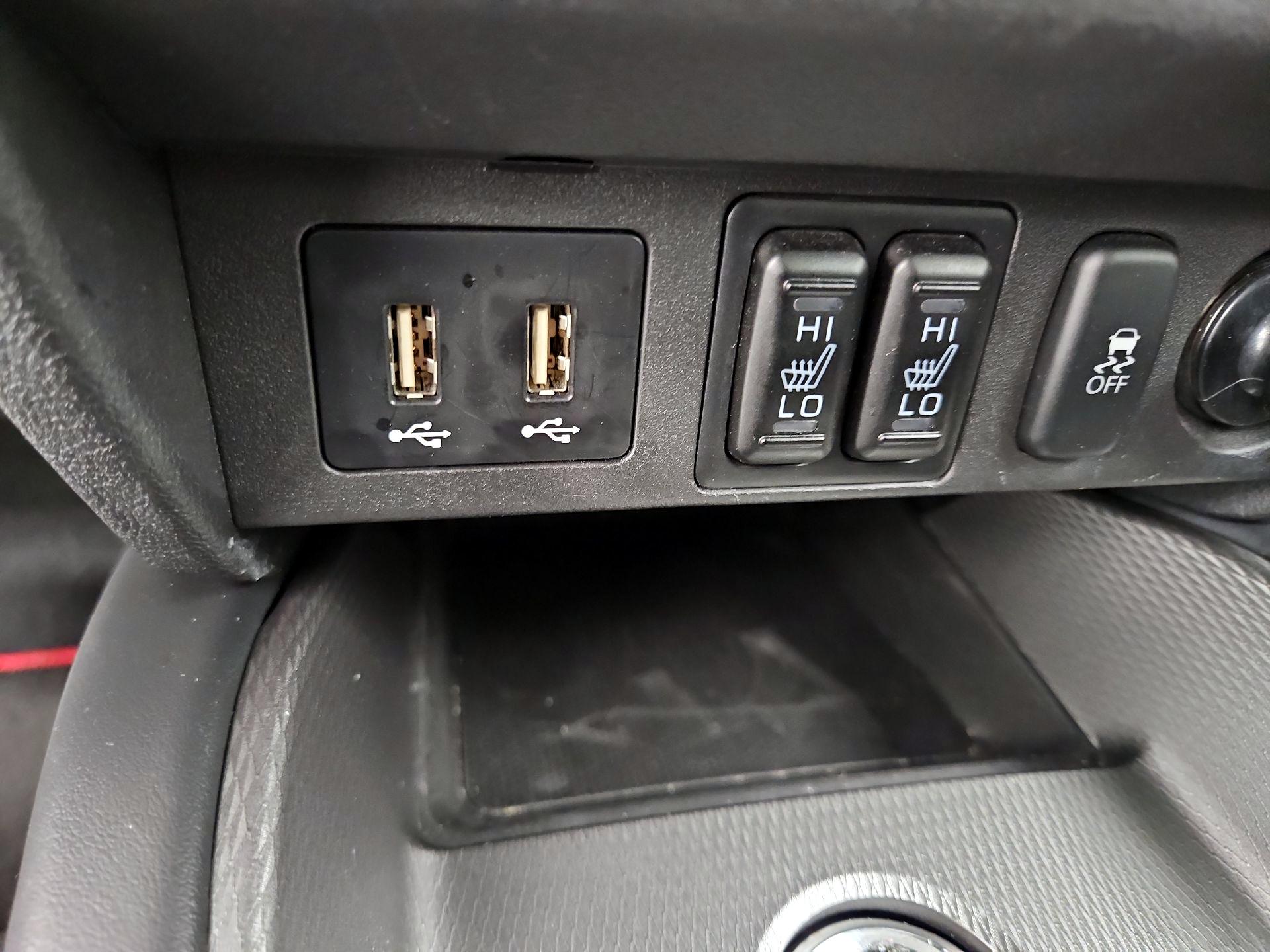 Thumbnail: 2023 Mitsubishi Outlander Sport - 18