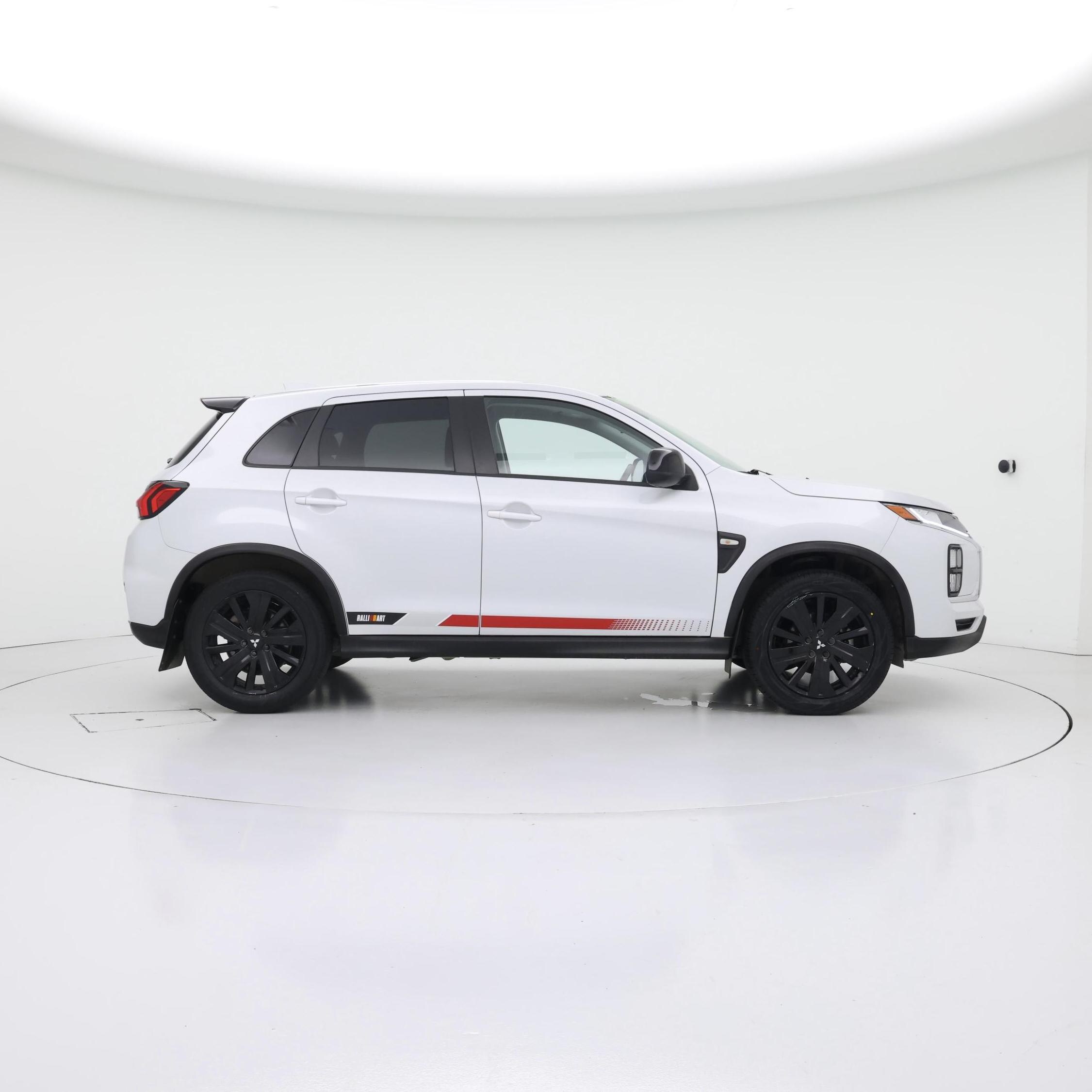 Thumbnail: 2023 Mitsubishi Outlander Sport - 7