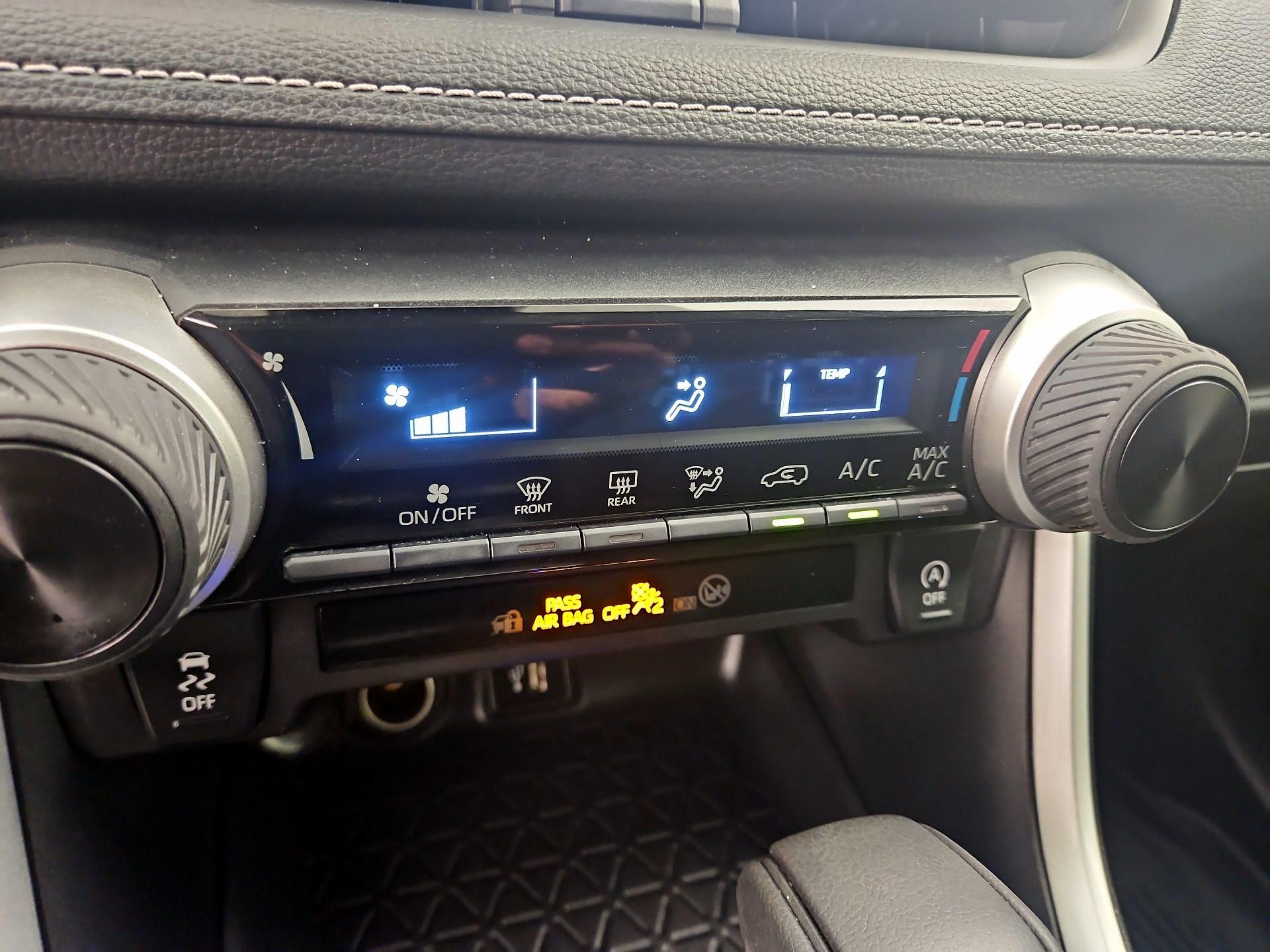 Thumbnail: 2024 Toyota RAV4 - 16