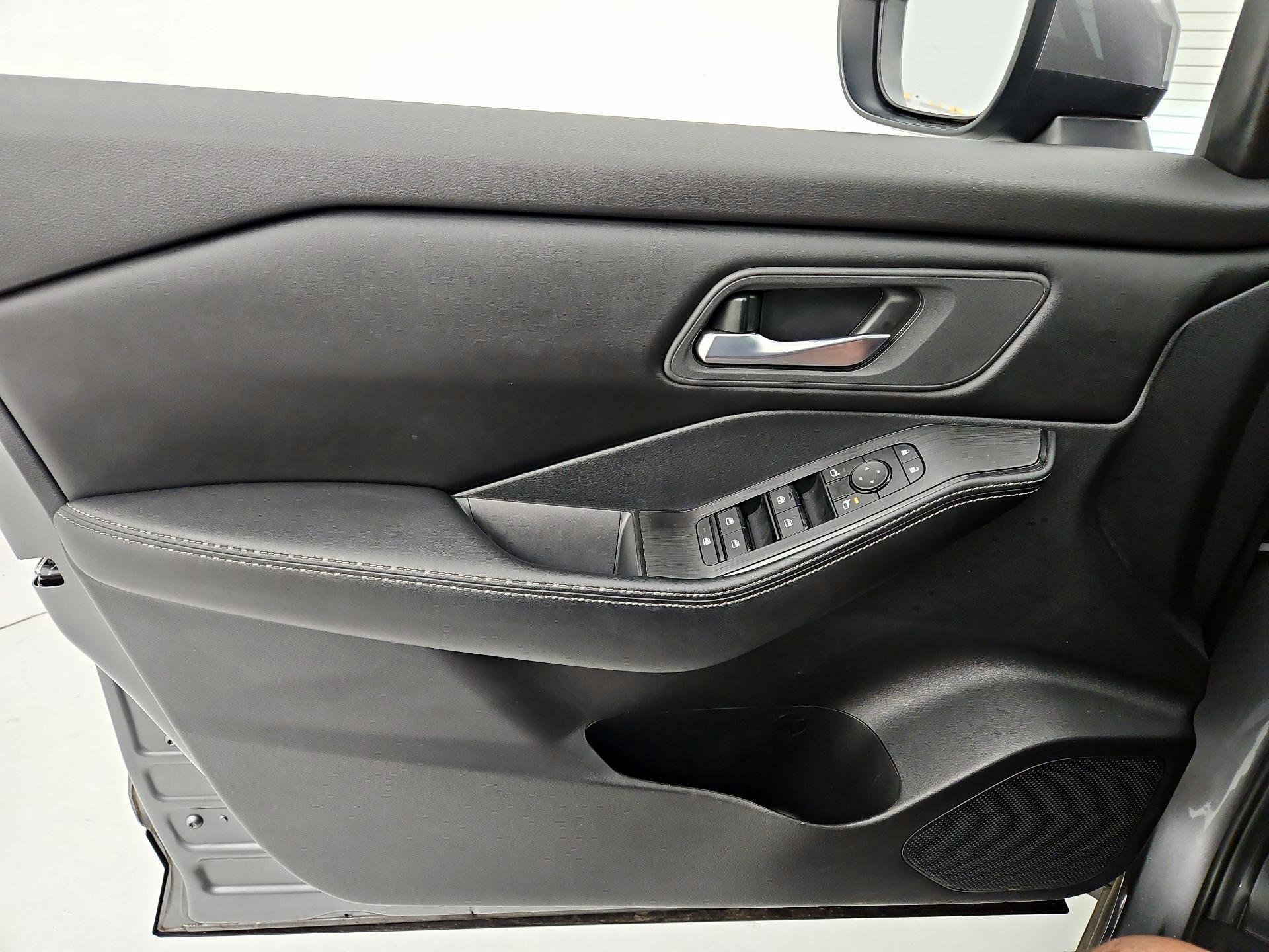 Thumbnail: 2024 Nissan Rogue - 12