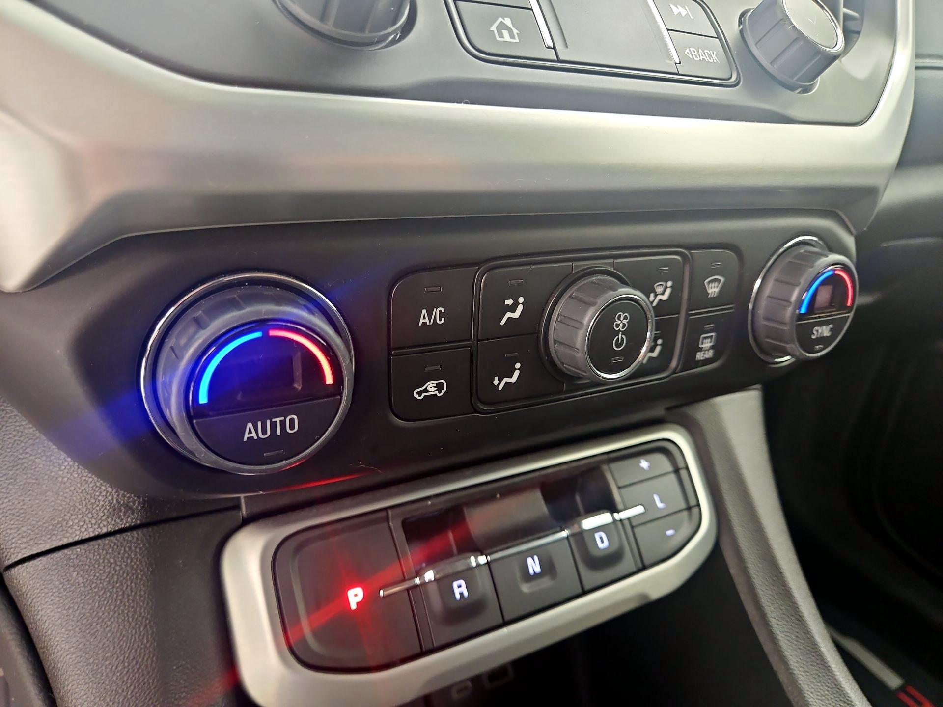 Thumbnail: 2023 GMC Acadia - 16