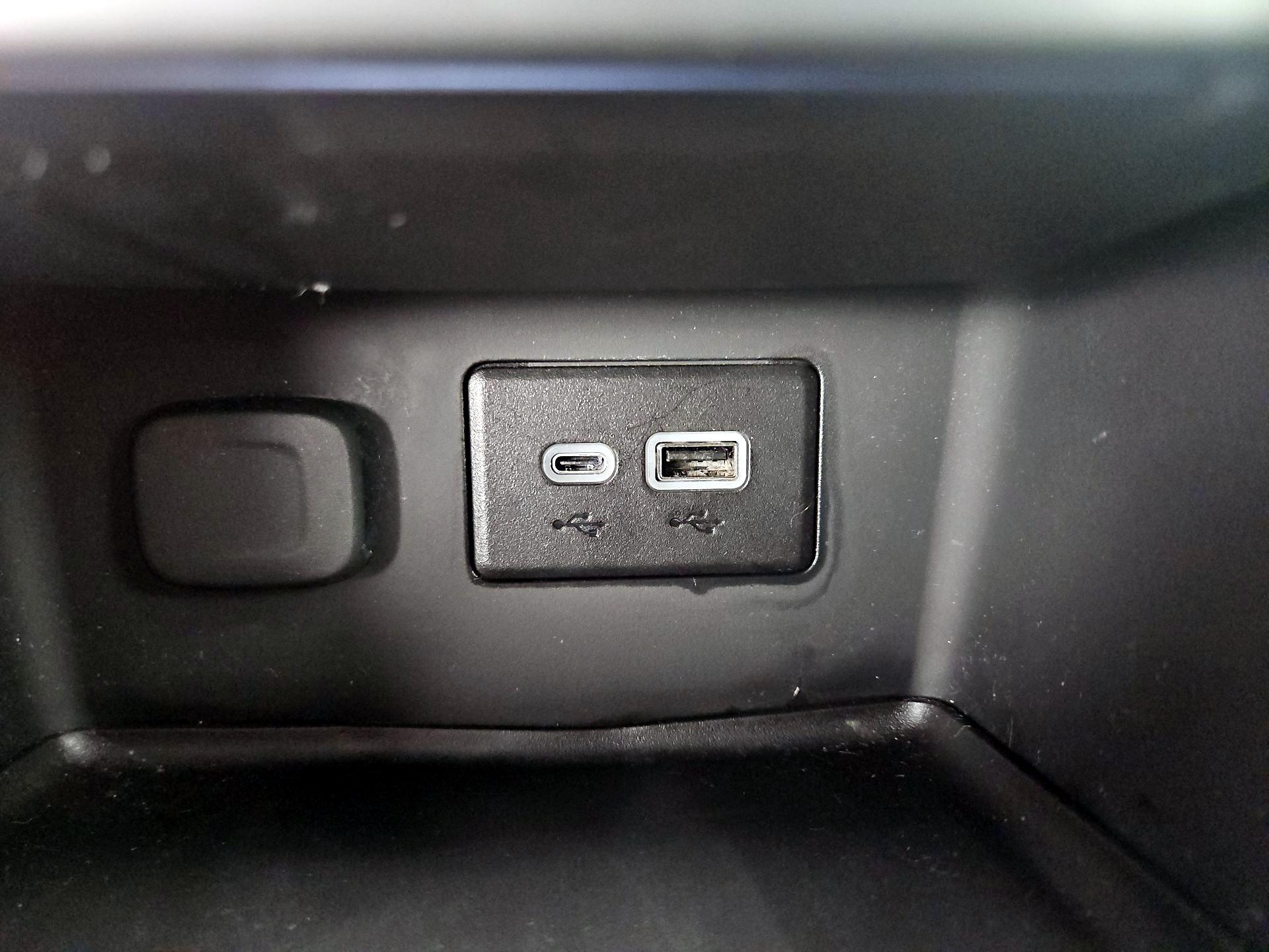 Thumbnail: 2023 GMC Acadia - 18