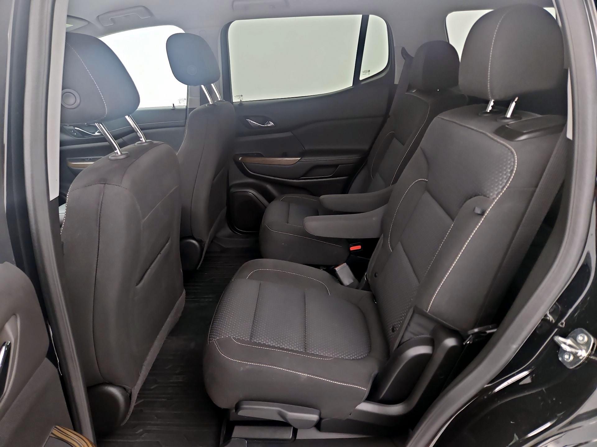 Thumbnail: 2023 GMC Acadia - 19