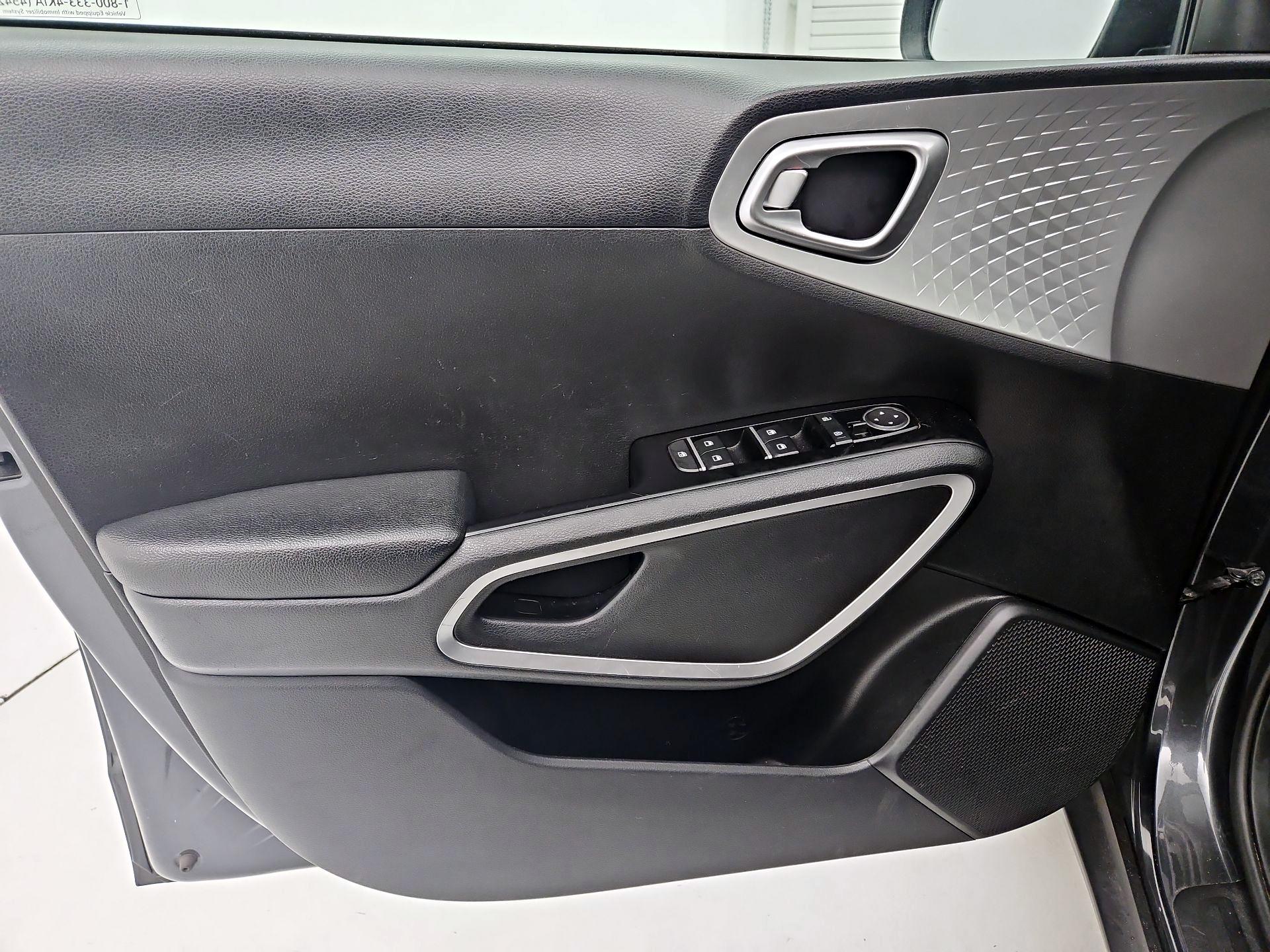 Thumbnail: 2024 Kia Soul - 12