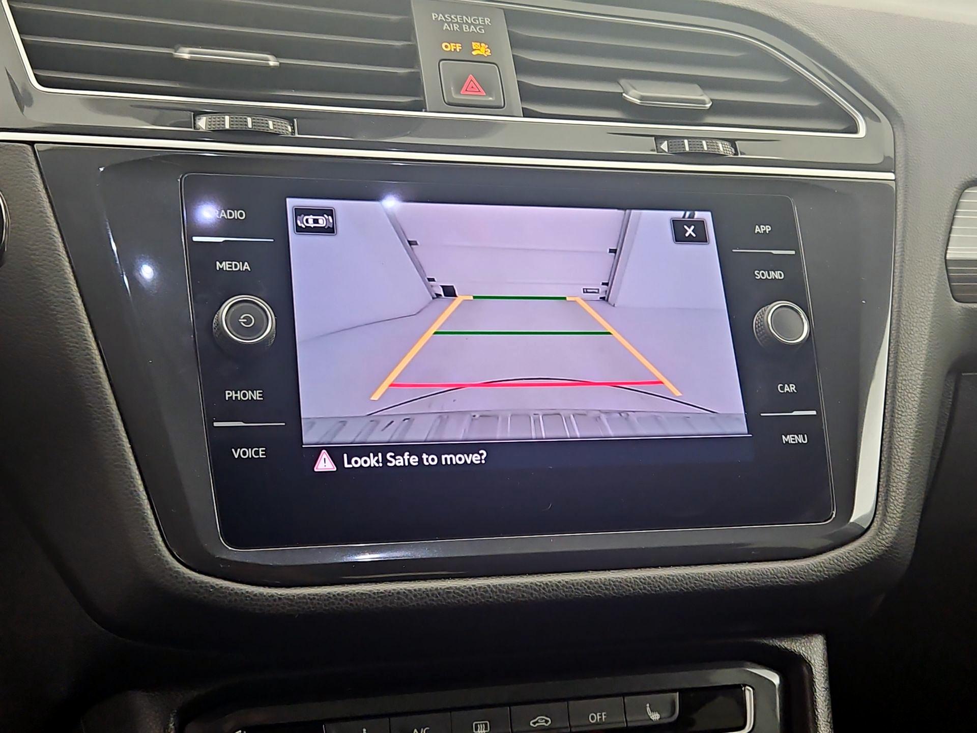 Thumbnail: 2024 Volkswagen Tiguan - 14