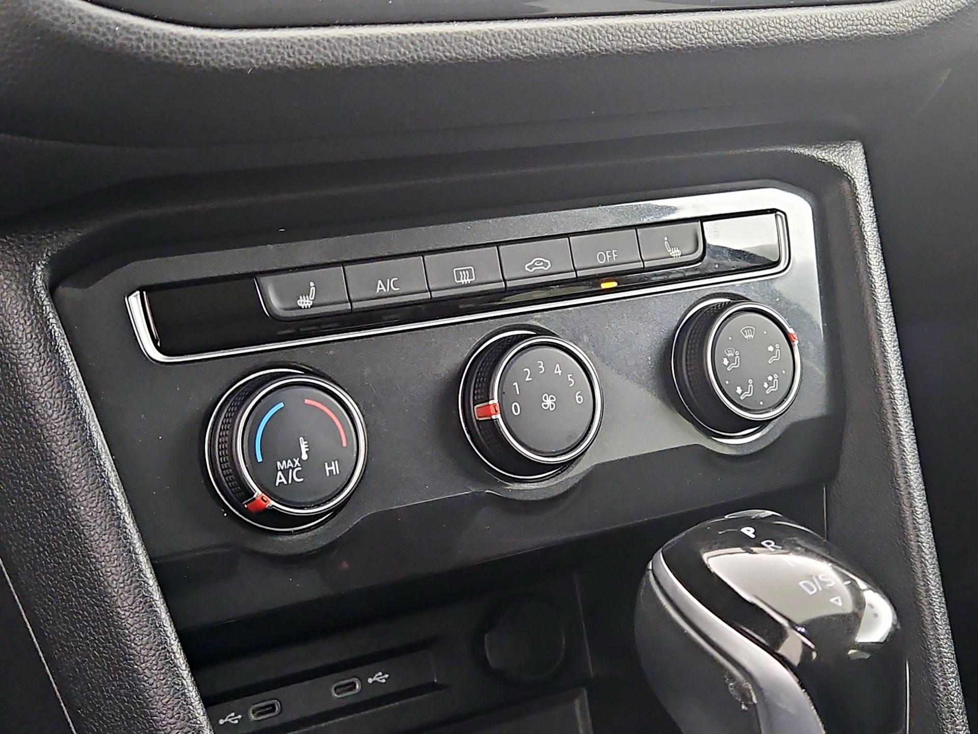 Thumbnail: 2024 Volkswagen Tiguan - 16