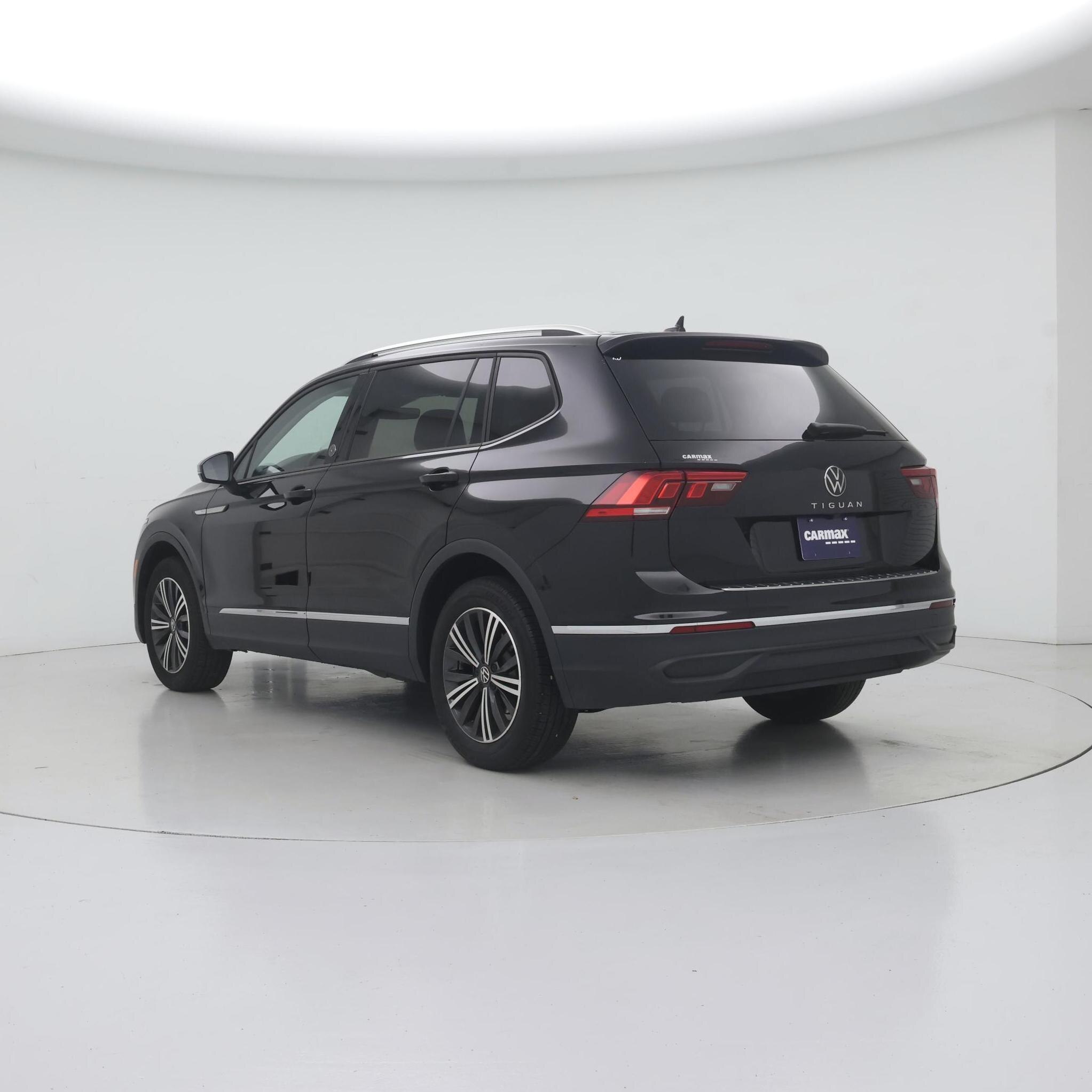 Thumbnail: 2024 Volkswagen Tiguan - 2