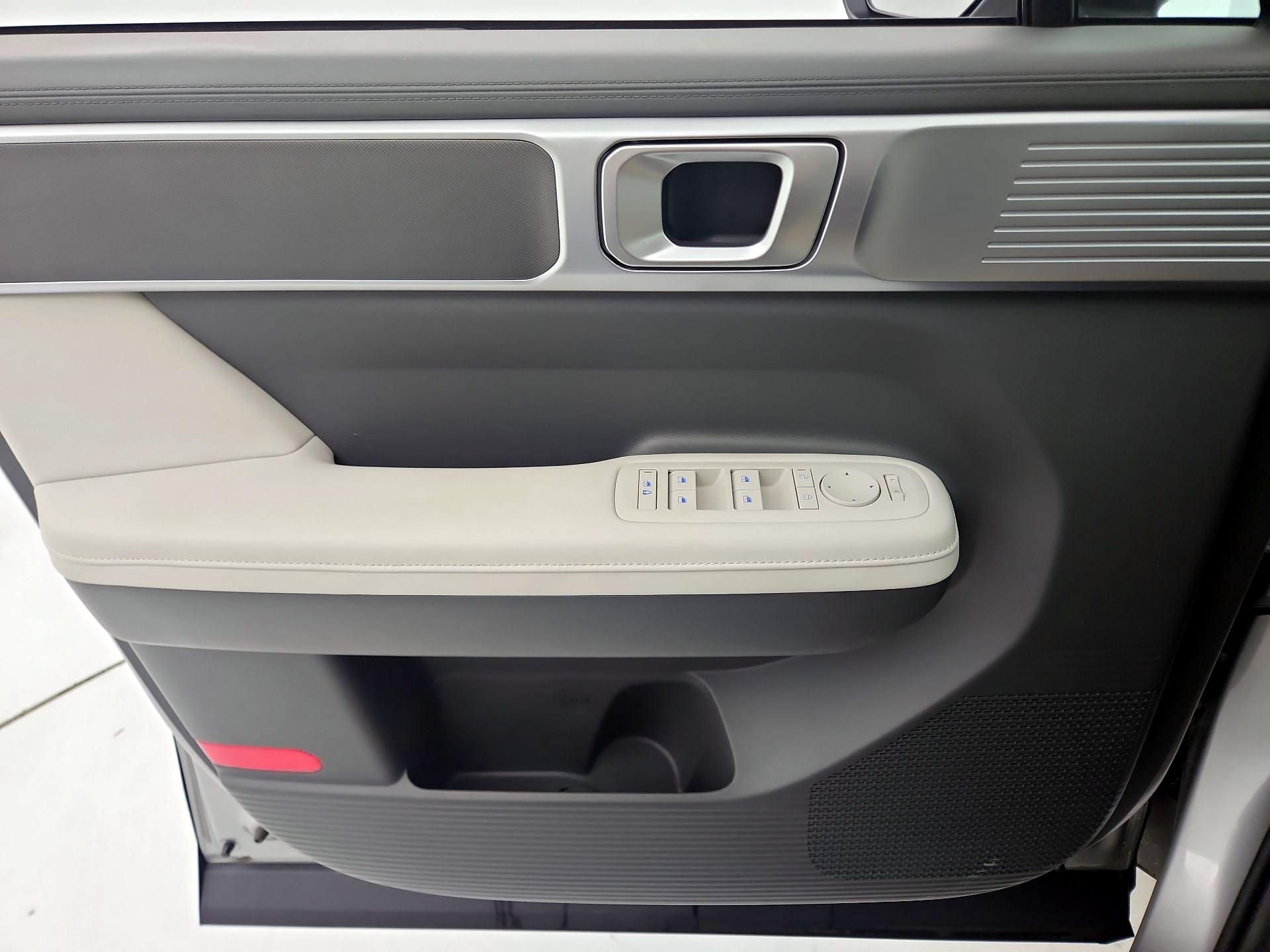 Thumbnail: 2025 Hyundai Santa Fe - 12