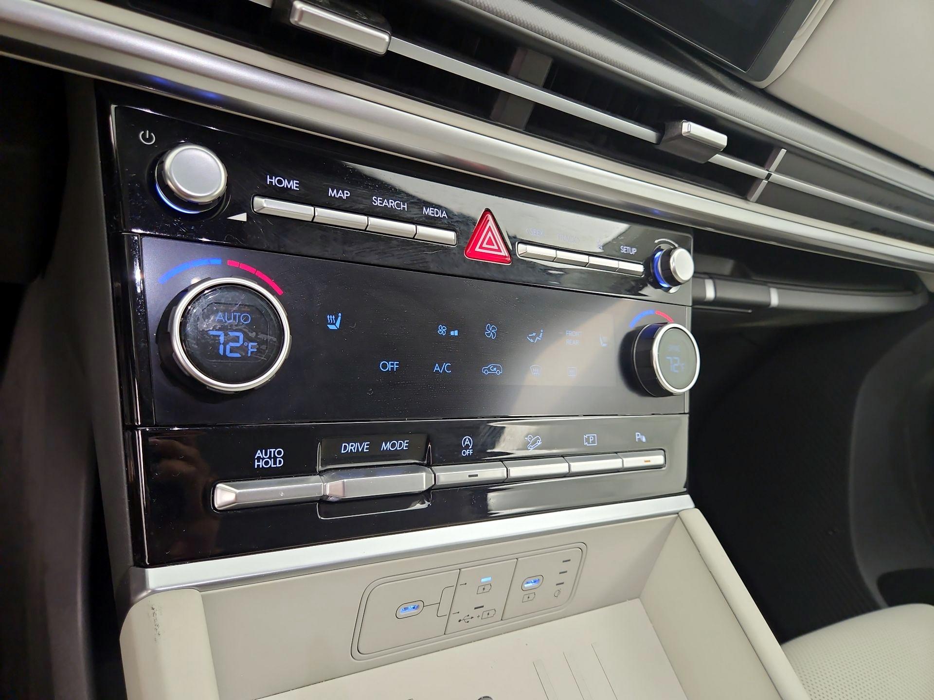 Thumbnail: 2025 Hyundai Santa Fe - 16