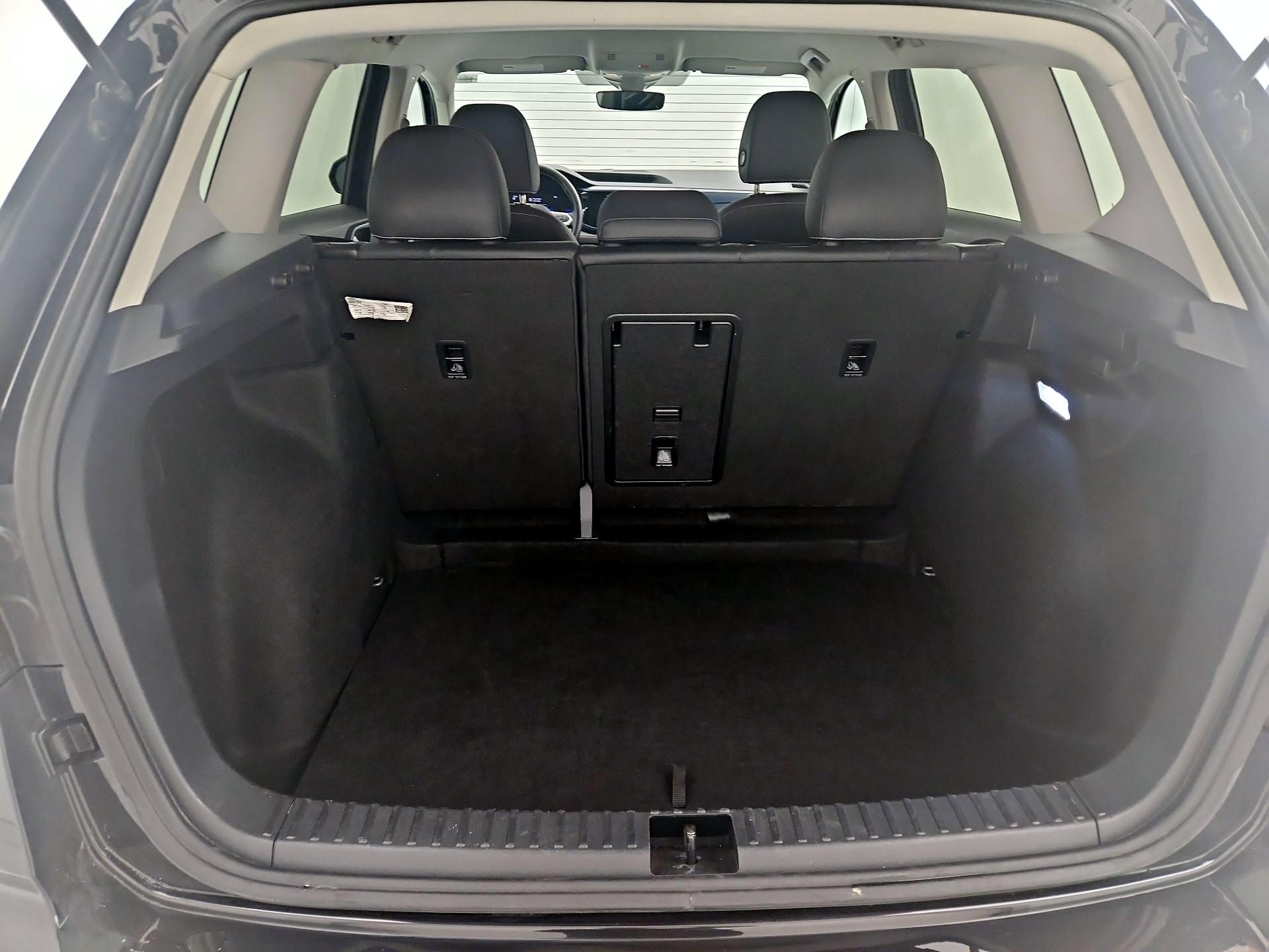 Thumbnail: 2024 Volkswagen Taos - 20