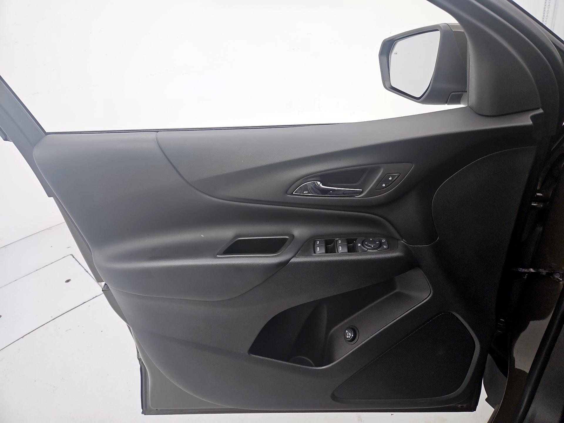 Thumbnail: 2023 Chevrolet Equinox - 12