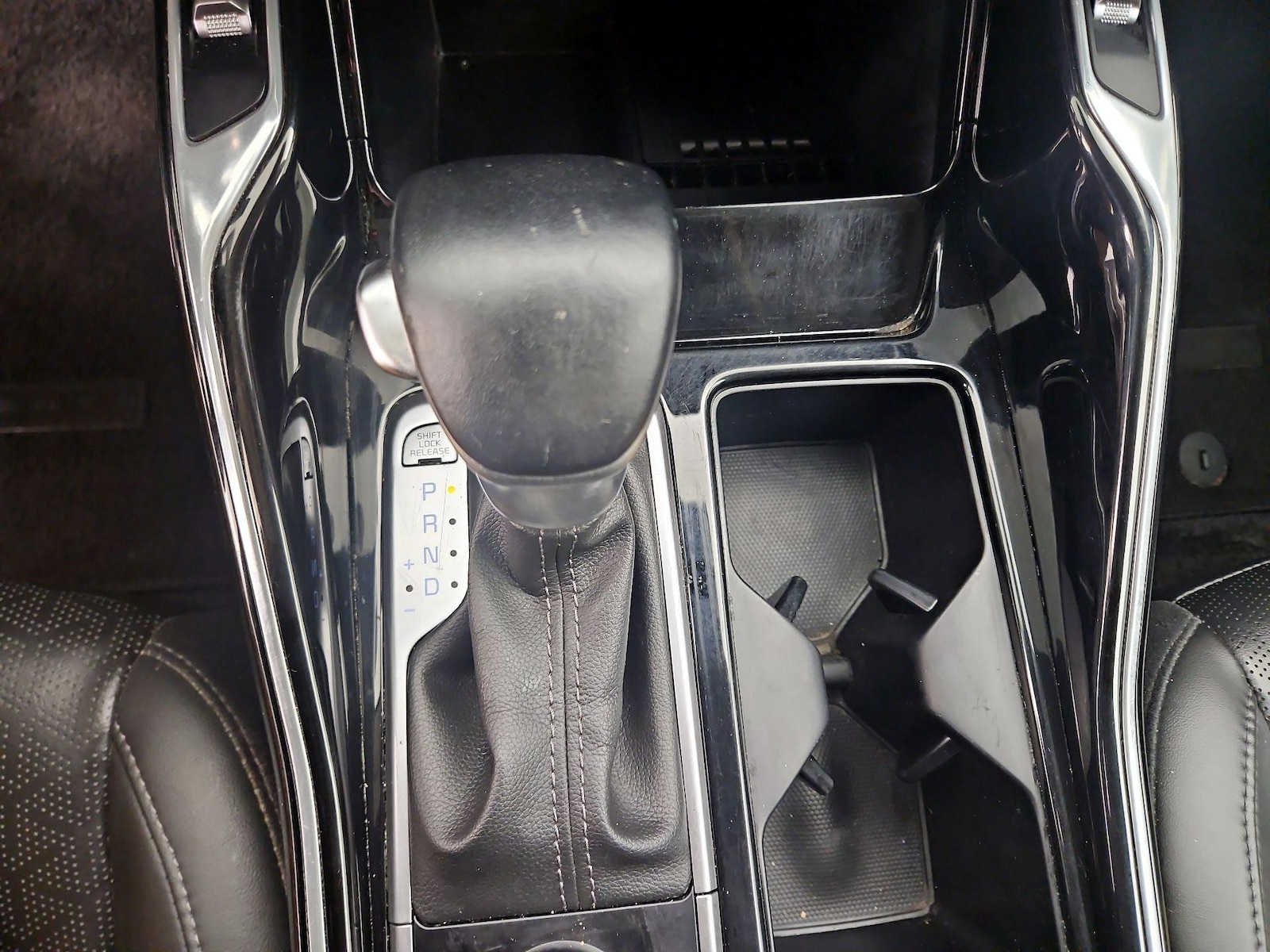 2023 Kia Sorento SX - Photo 19