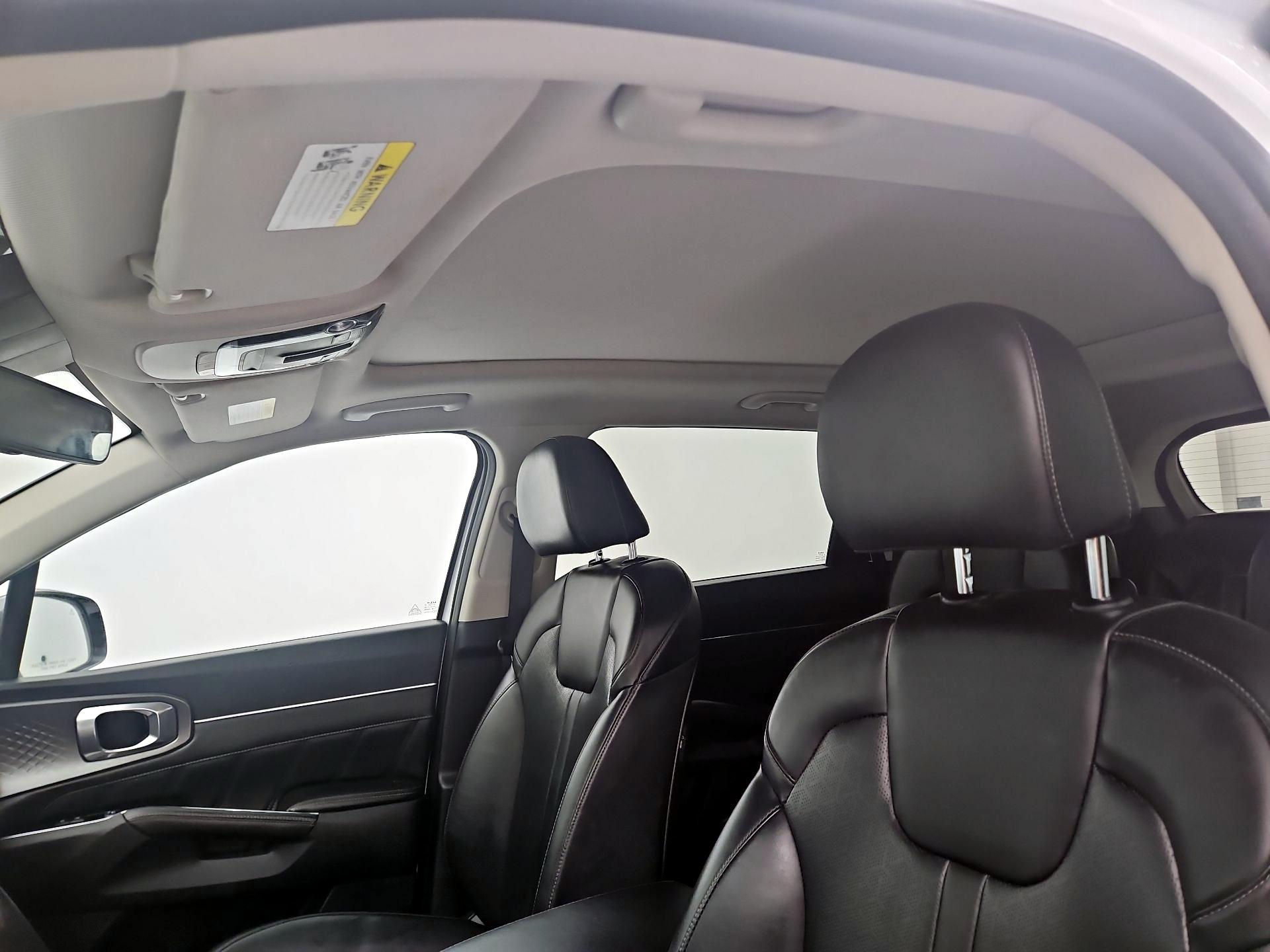 Thumbnail: 2023 Kia Sorento - 20