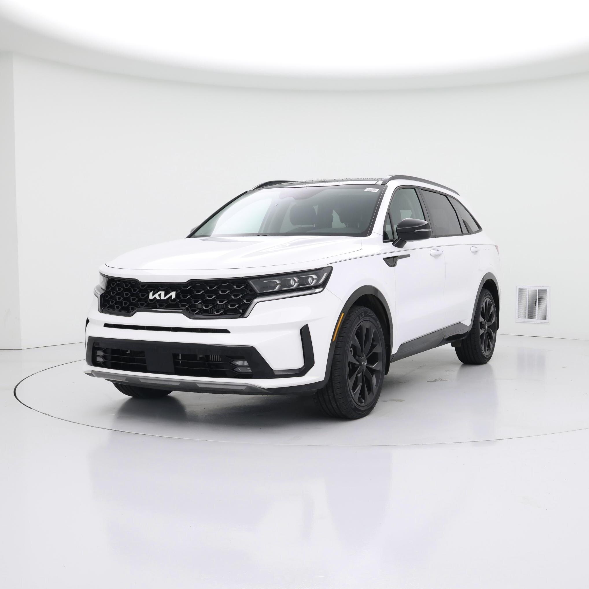 Thumbnail: 2023 Kia Sorento - 4