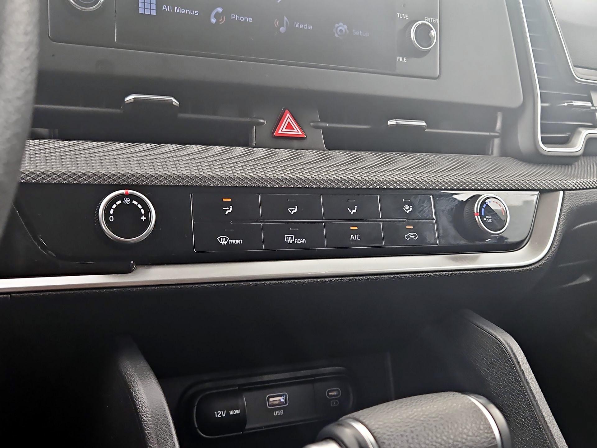 Thumbnail: 2024 Kia Sportage - 16