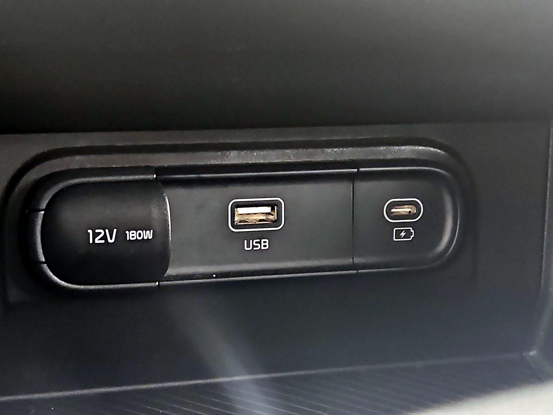 Thumbnail: 2024 Kia Sportage - 18