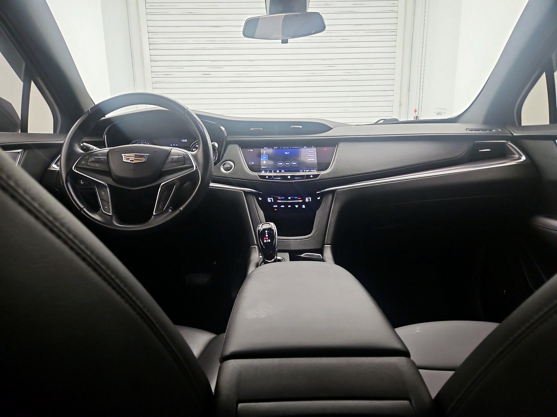 Thumbnail: 2020 Cadillac XT5 - 9