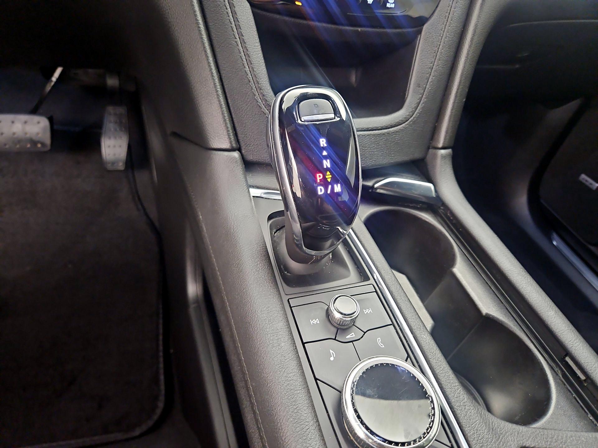 Thumbnail: 2020 Cadillac XT5 - 17