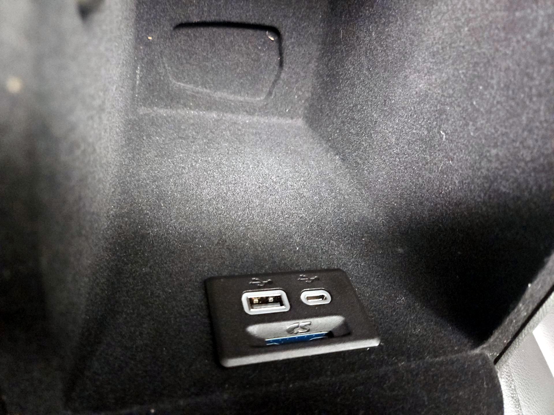 Thumbnail: 2020 Cadillac XT5 - 18