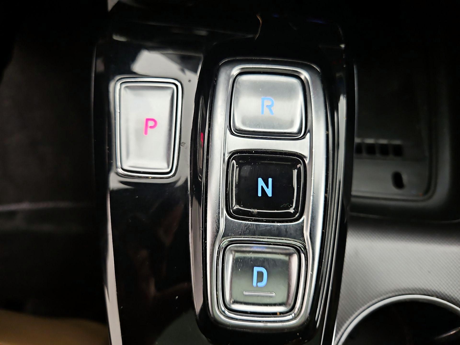 Thumbnail: 2023 Hyundai Sonata - 18